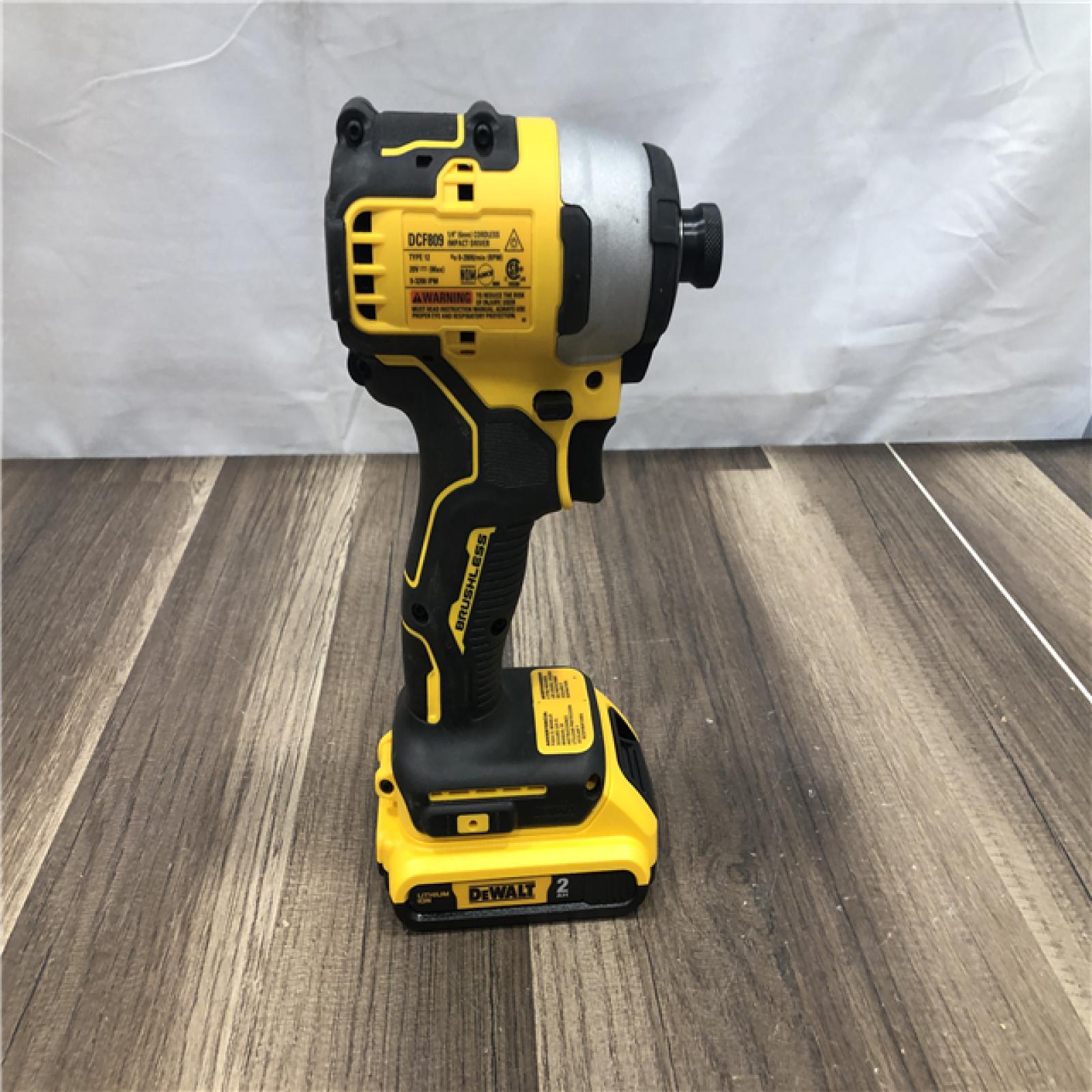 AS-IS DEWALT Atomic 20V Max Lithium-Ion Brushless Cordless Compact 1/4 in. Impact Driver Kit