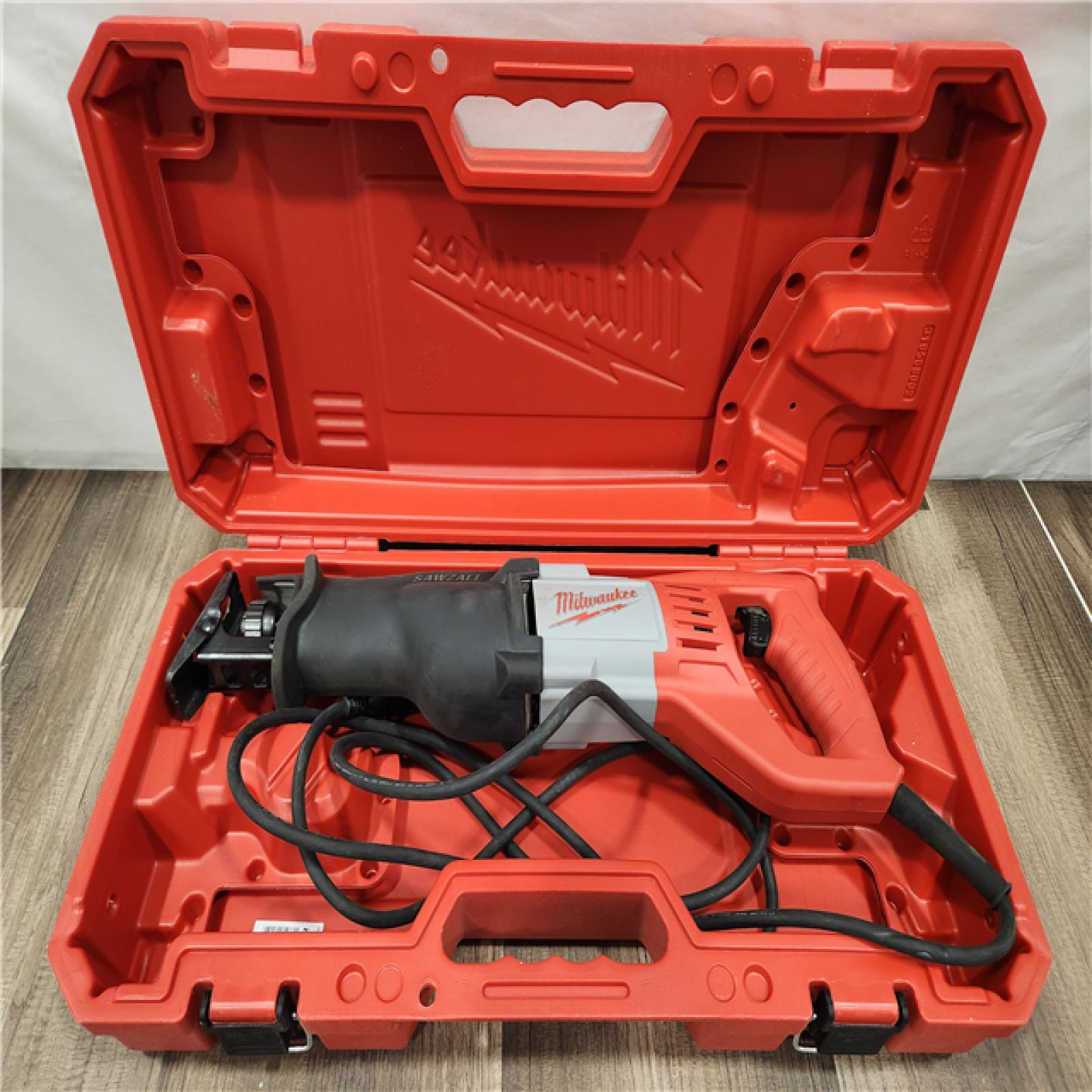AS-IS- Milwaukee SAWZALL Reciprocating Saw Kit