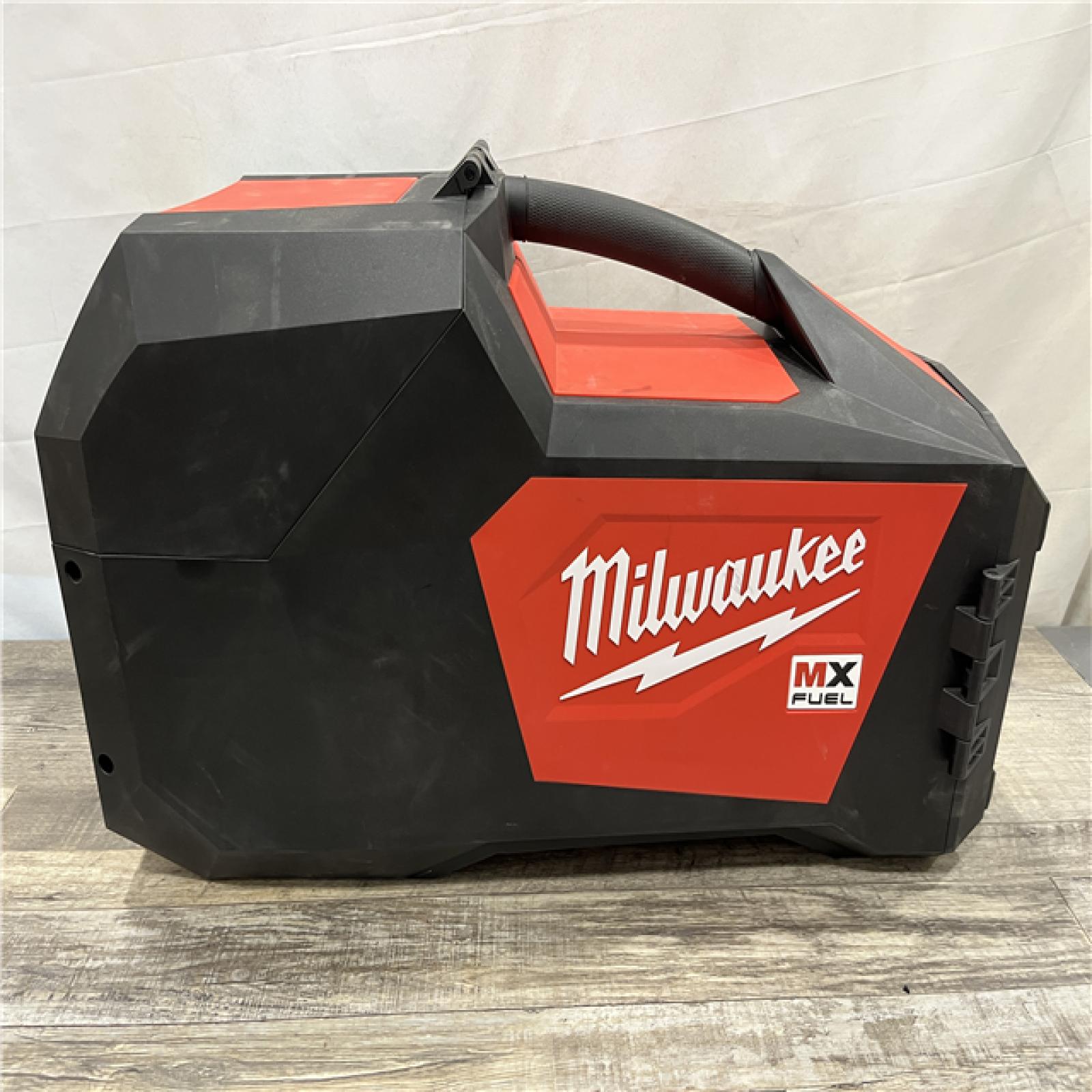 AS-IS Milwaukee MX FUEL Lithium-Ion Cordless Electrofusion Processor
