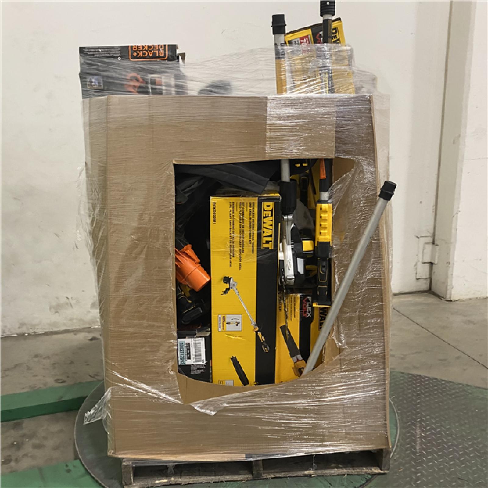 DALLAS LOCATION- AS-IS TOOLS PALLET