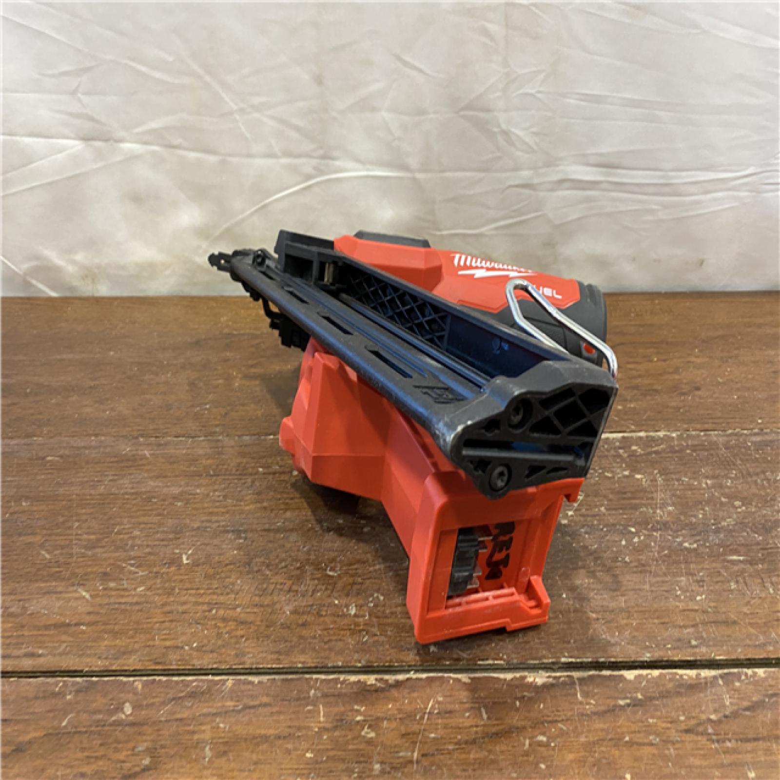 AS-IS Milwaukee 2839-20 M18 FUEL 15 Ga. 18 Volt Brushless Angled Finish Nailer