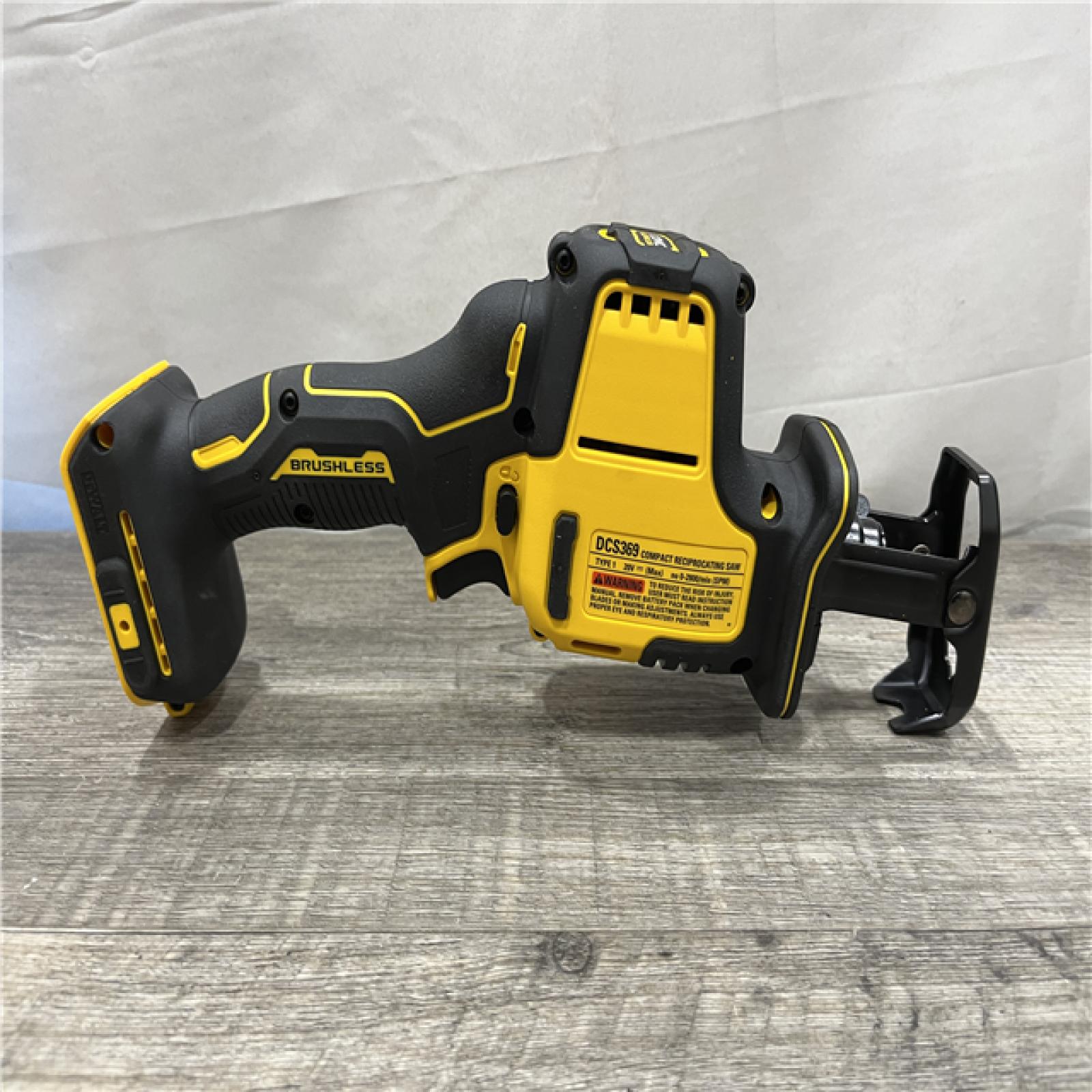 AS-IS DEWALT ATOMIC 20V MAX Cordless Brushless Compact Reciprocating Saw (Tool Only)