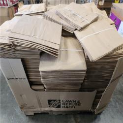 Phoenix NEW The Home Depot 30 Gal. Paper Lawn and Leaf Bags Pallet