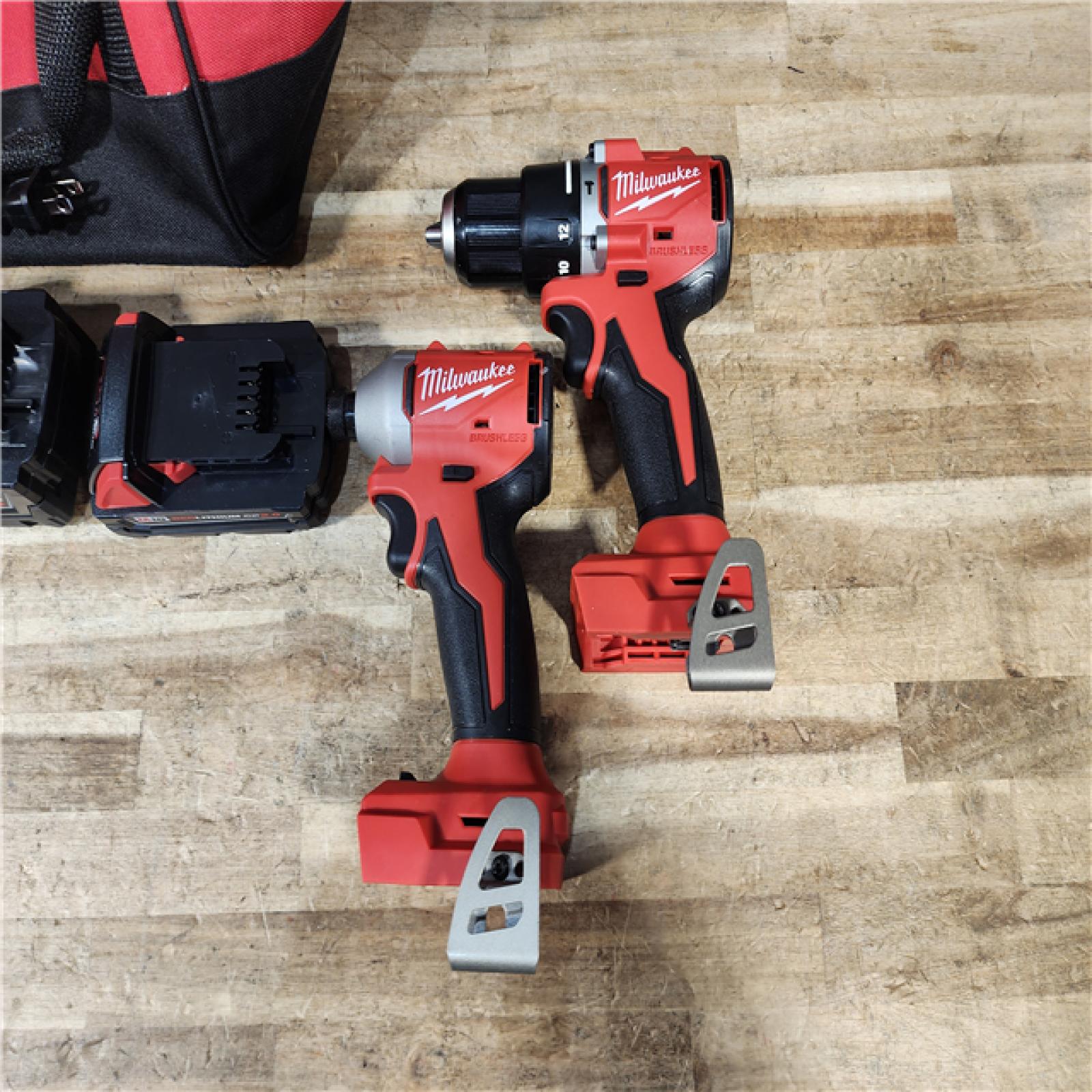 HOUSTON LOCATION - AS - IS Milwaukee 2 Tool Combo Kit W/ (2) Battery & Charger
