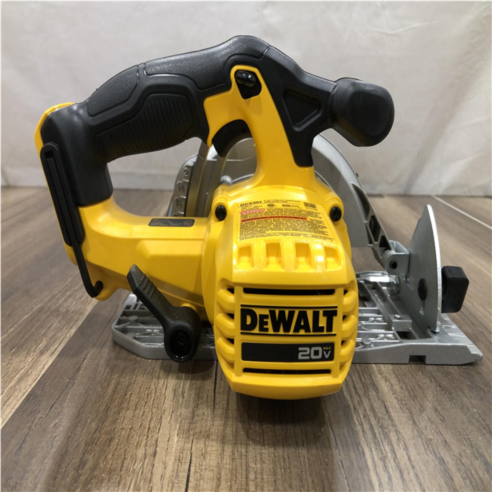 AS-IS DEWALT 6-1/2'' 165MM CIRCULAR SAW (Tool-Only)