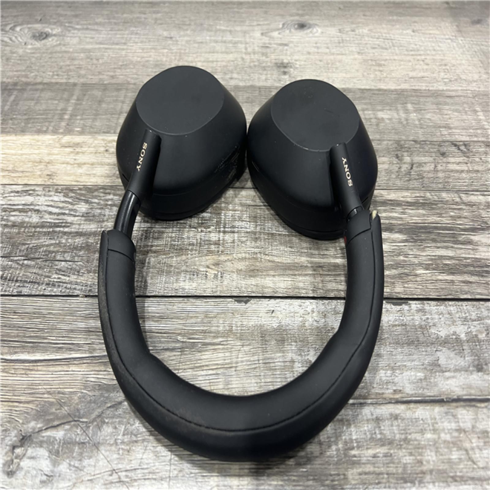 Sony WH-1000XM5 Wireless Noise-Cancelling Over-Ear Headphones