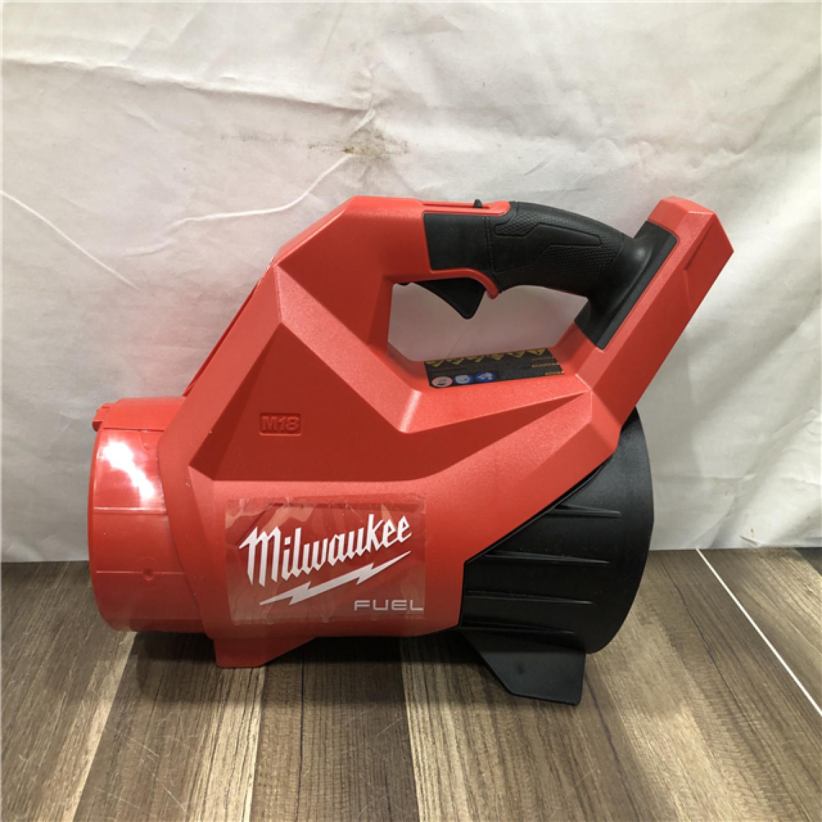AS-IS Milwaukee FUEL 120 MPH 500 CFM 18V Brushless Cordless Battery Powered Leaf Blower Kit