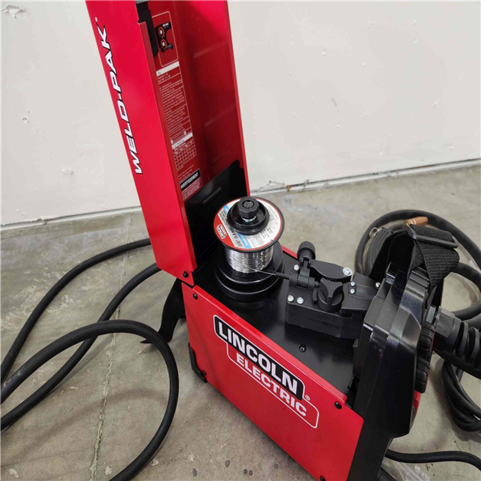 Phoenix Location NEW Lincoln Electric WELD-PAK 90i MIG and Flux-Cored Wire Feeder Welder with Gas Regulator 008