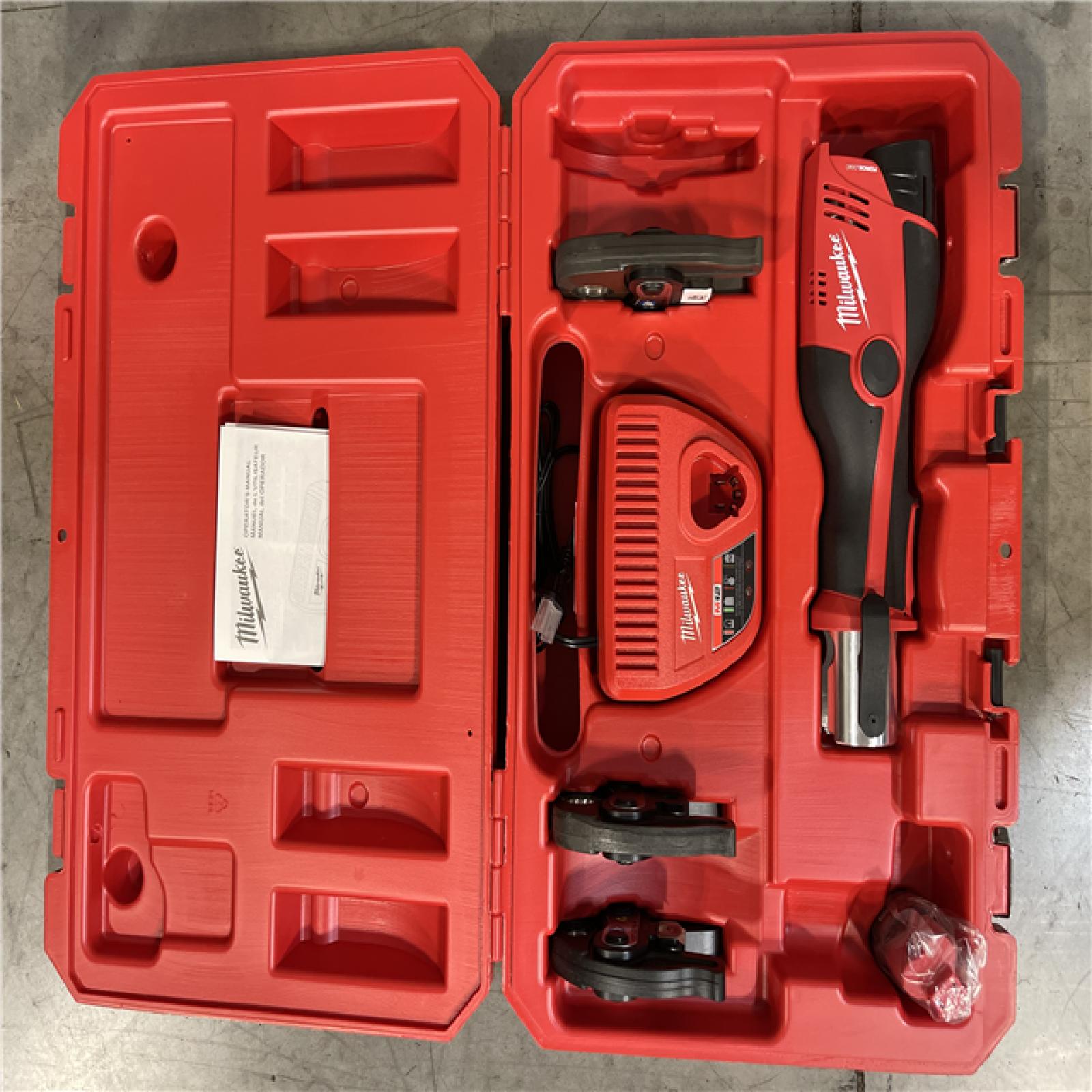NEW! MILWAUKEE M12 12-Volt Lithium-Ion Force Logic Cordless Press Tool Kit