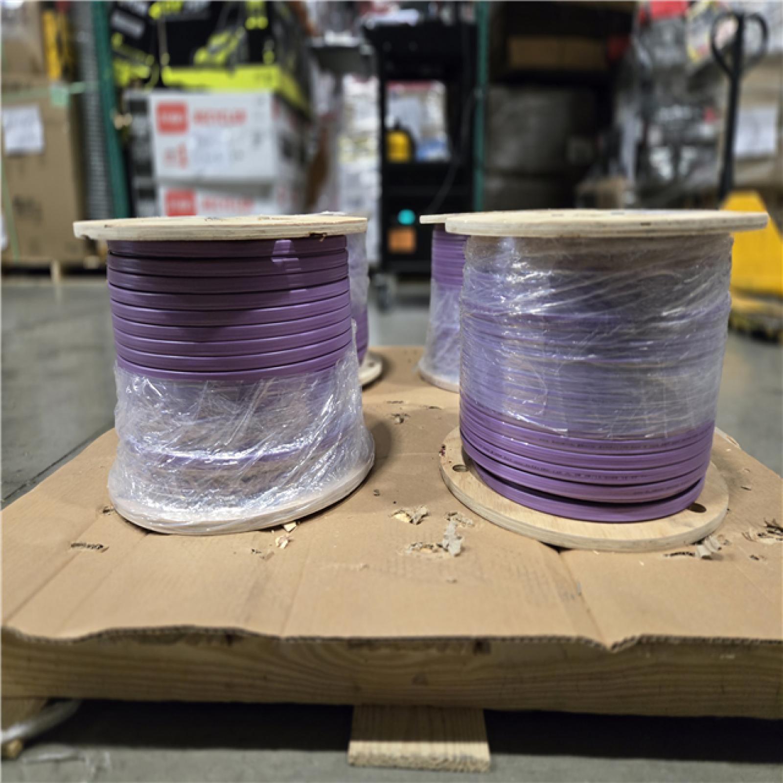 DALLAS LOCATION- Southwire 1000-ft 12 / 3 / Romex SIMpull Solid Indoor CU NM-B W/G PALLET (4 UNITS)