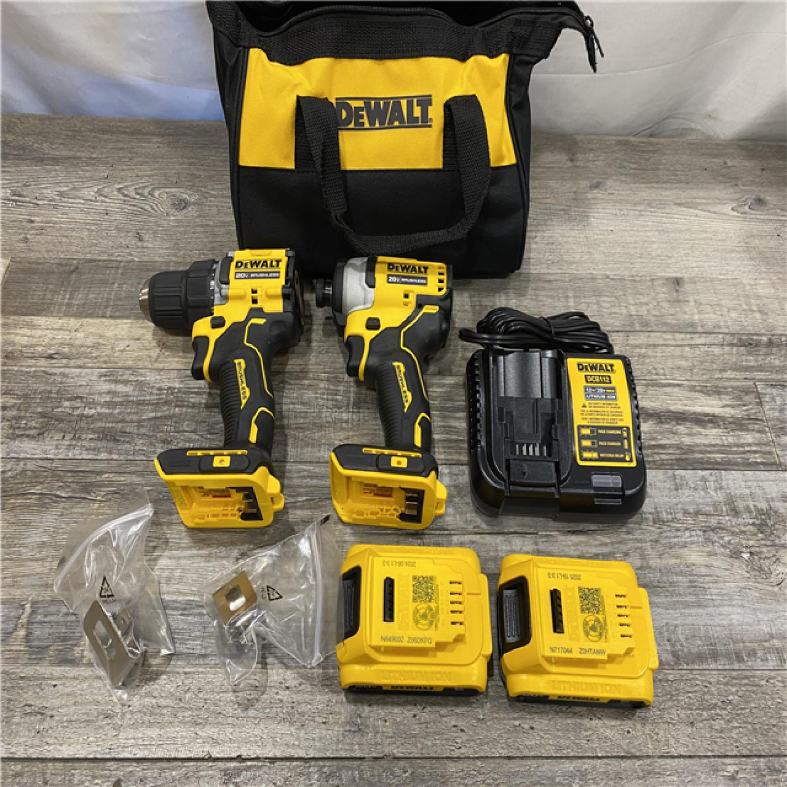 AS-IS DEWALT ATOMIC 20-Volt MAX Lithium-Ion Cordless Combo Kit