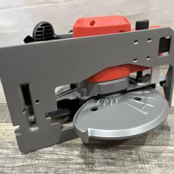 AS-IS Milwaukee FUEL 18V Lithium-Ion Brushless Cordless 7-1/4 in. Circular Saw Kit