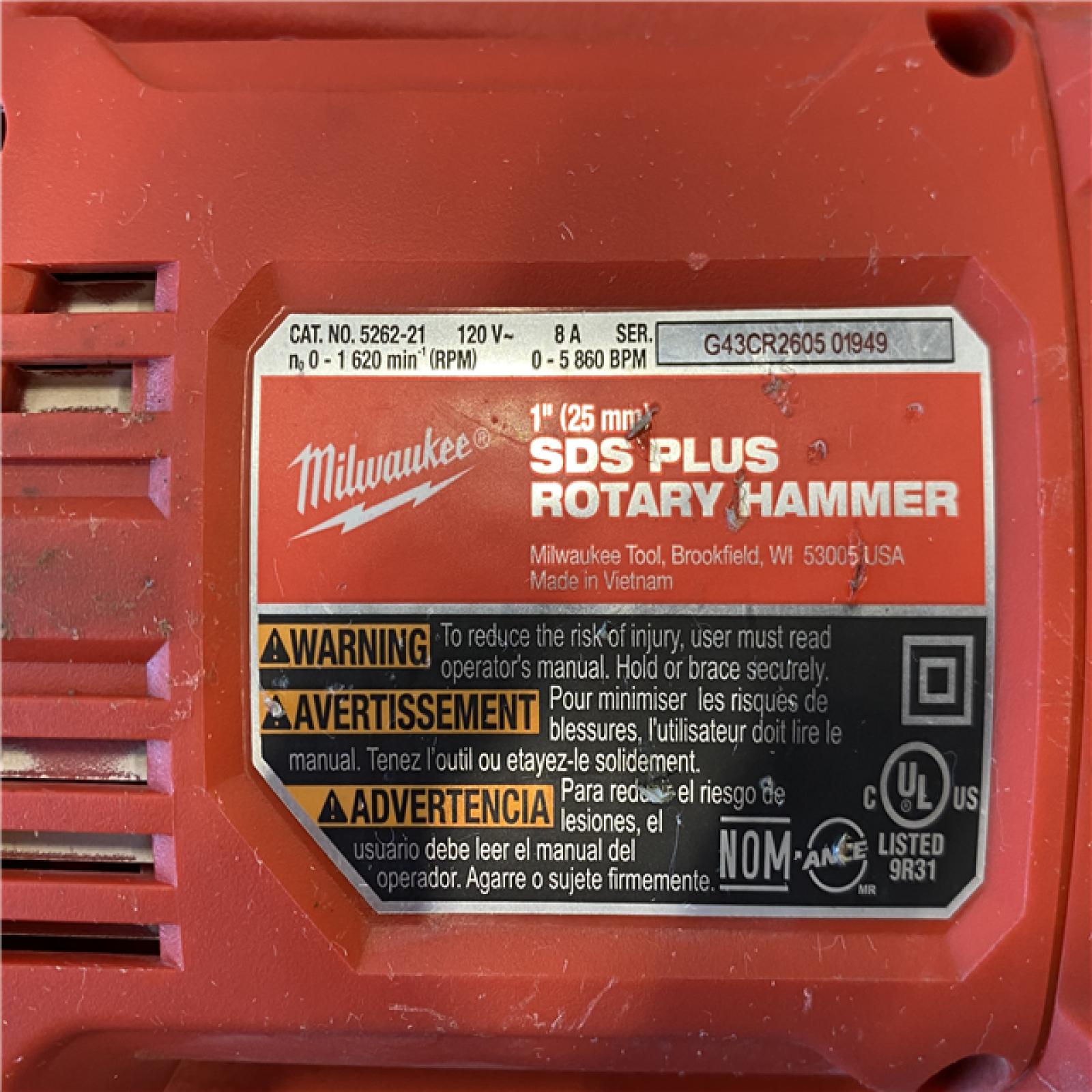 AS-IS Milwaukee 8 Amp Corded 1 in. SDS D-Handle Rotary Hammer