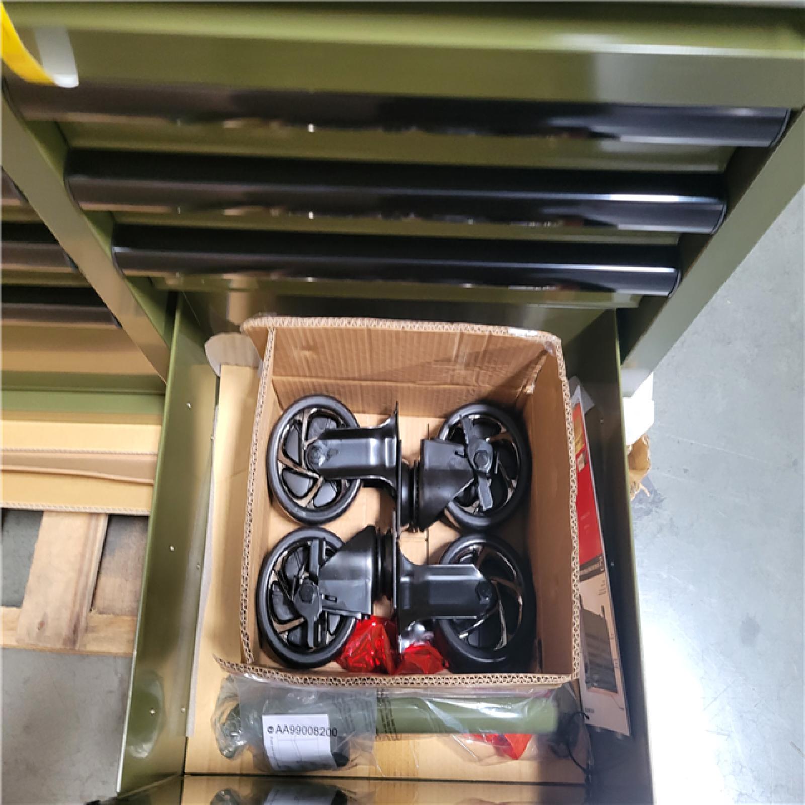 California NEW Husky 9-Drawer Mobile Work Bench