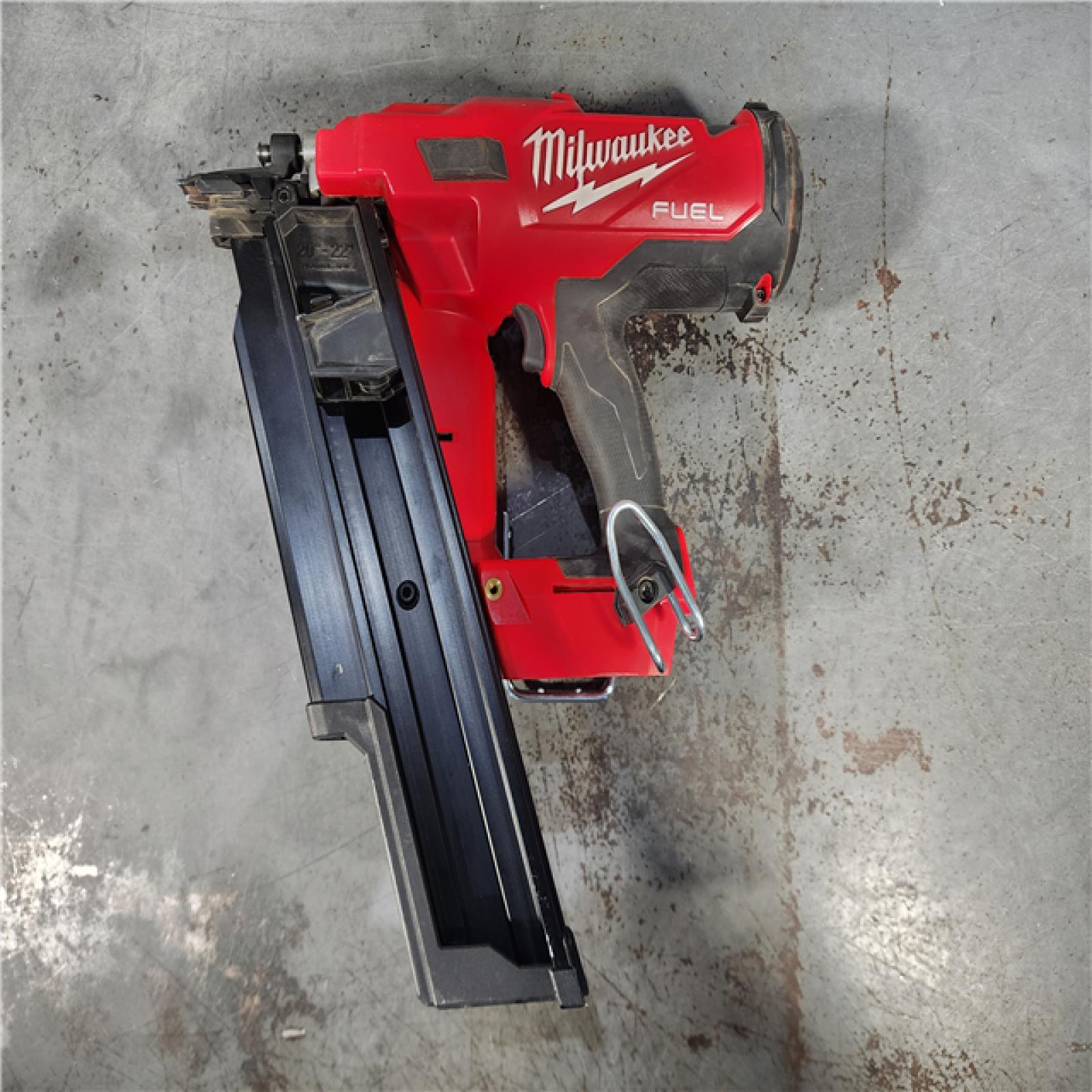 HOUSTON LOCATION - AS-IS Milwaukee 2 Tool Combo Kit W/ (2) Battery & Charger