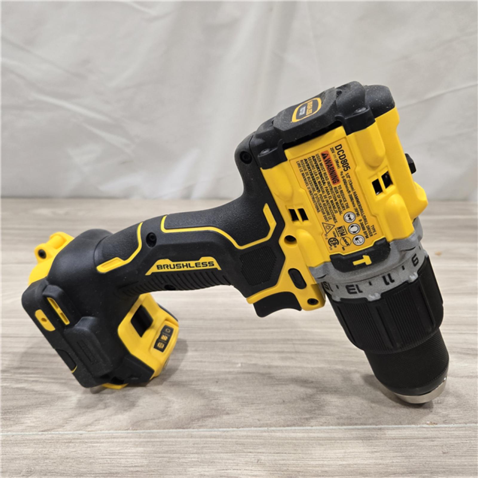 AS-IS DEWALT 20V MAX XR Hammer Drill/ Impact Driver Kit