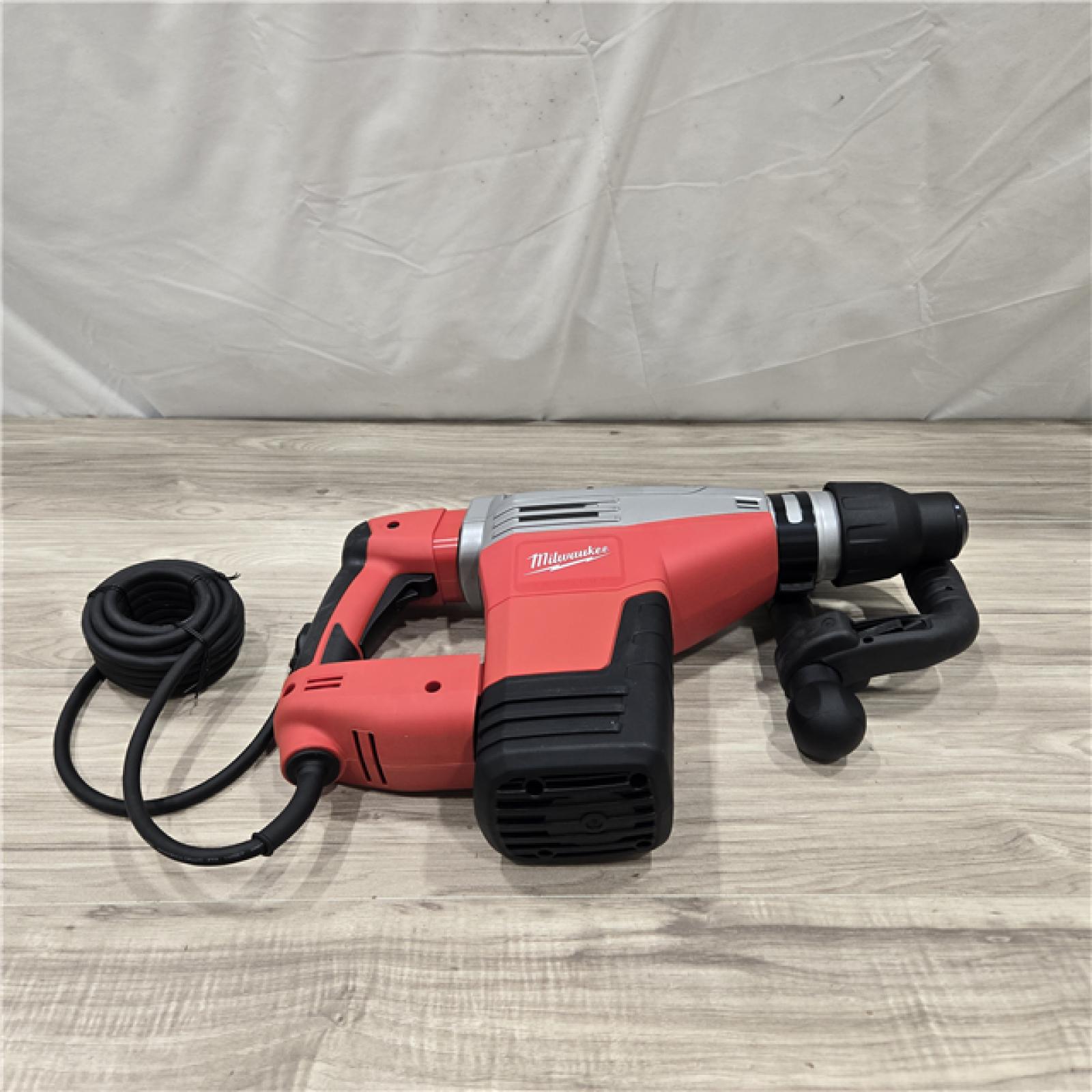 AS-IS Milwaukee 5446-21 SDS MAX Demolition Hammer