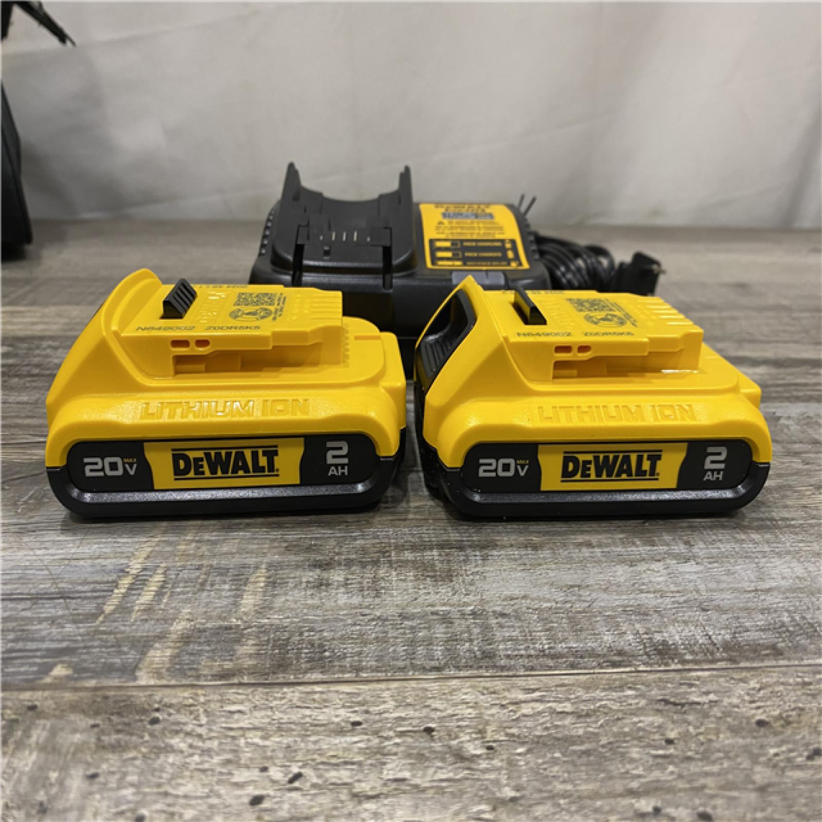 AS-IS DEWALT ATOMIC 20-Volt MAX Lithium-Ion Cordless Combo Kit