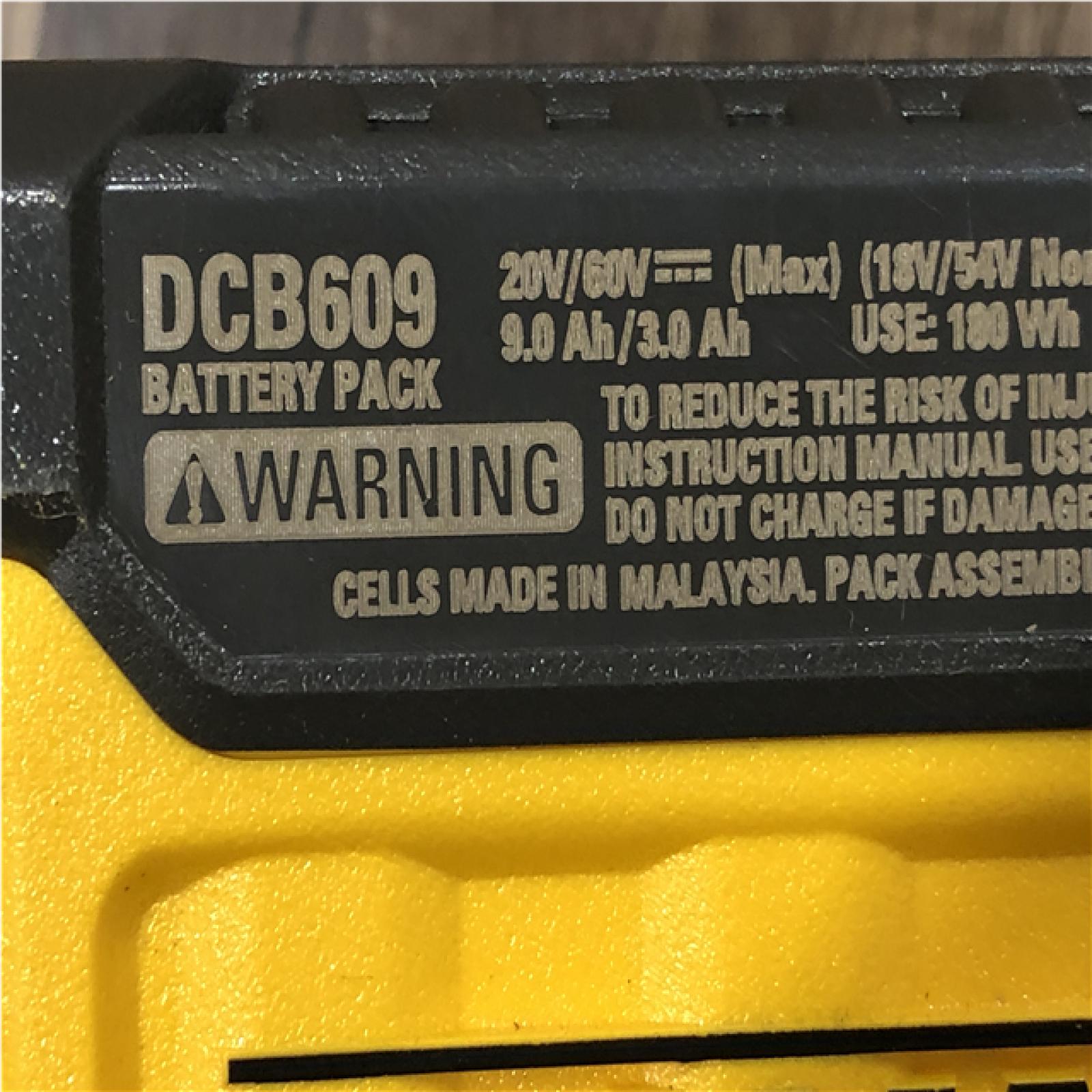 AS-IS DEWALT FLEXVOLT 20-Volt/60-Volt MAX Lithium-Ion Battery Pack with 9.0 Ah and 6.0 Ah Battery
