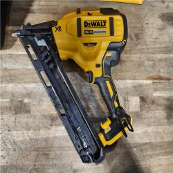 HOUSTON LOCATION - AS-IS DeWalt 15 GA ANGLED FINISH NAILER KIT W/ BATTERY & CHARGER