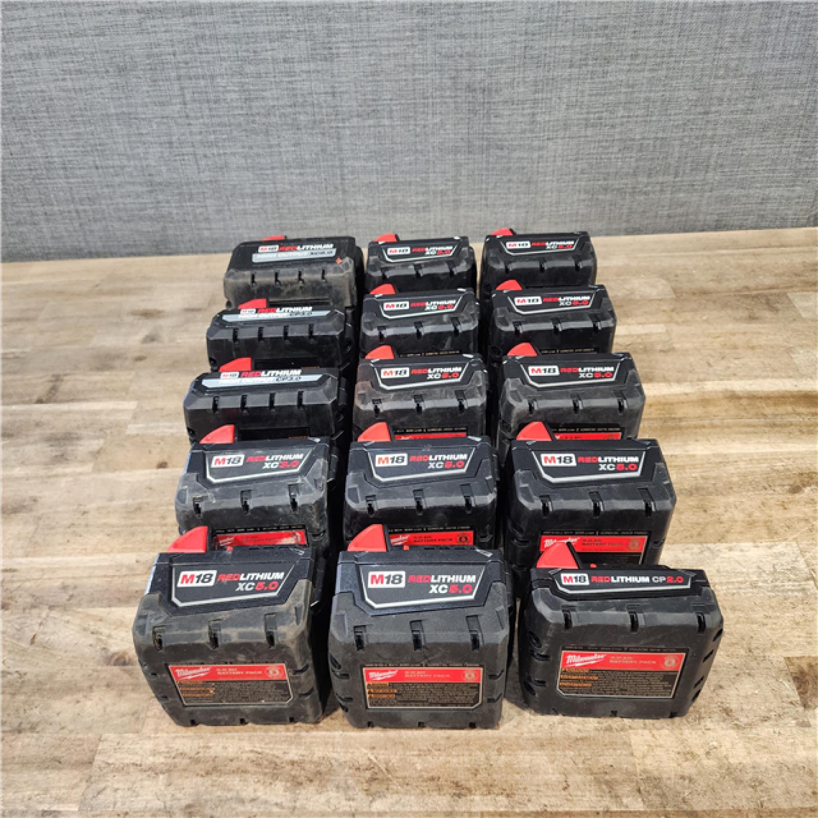 HOUSTON LOCATION - AS-IS MILWAUKEE BATTERY PACK QTY - 15