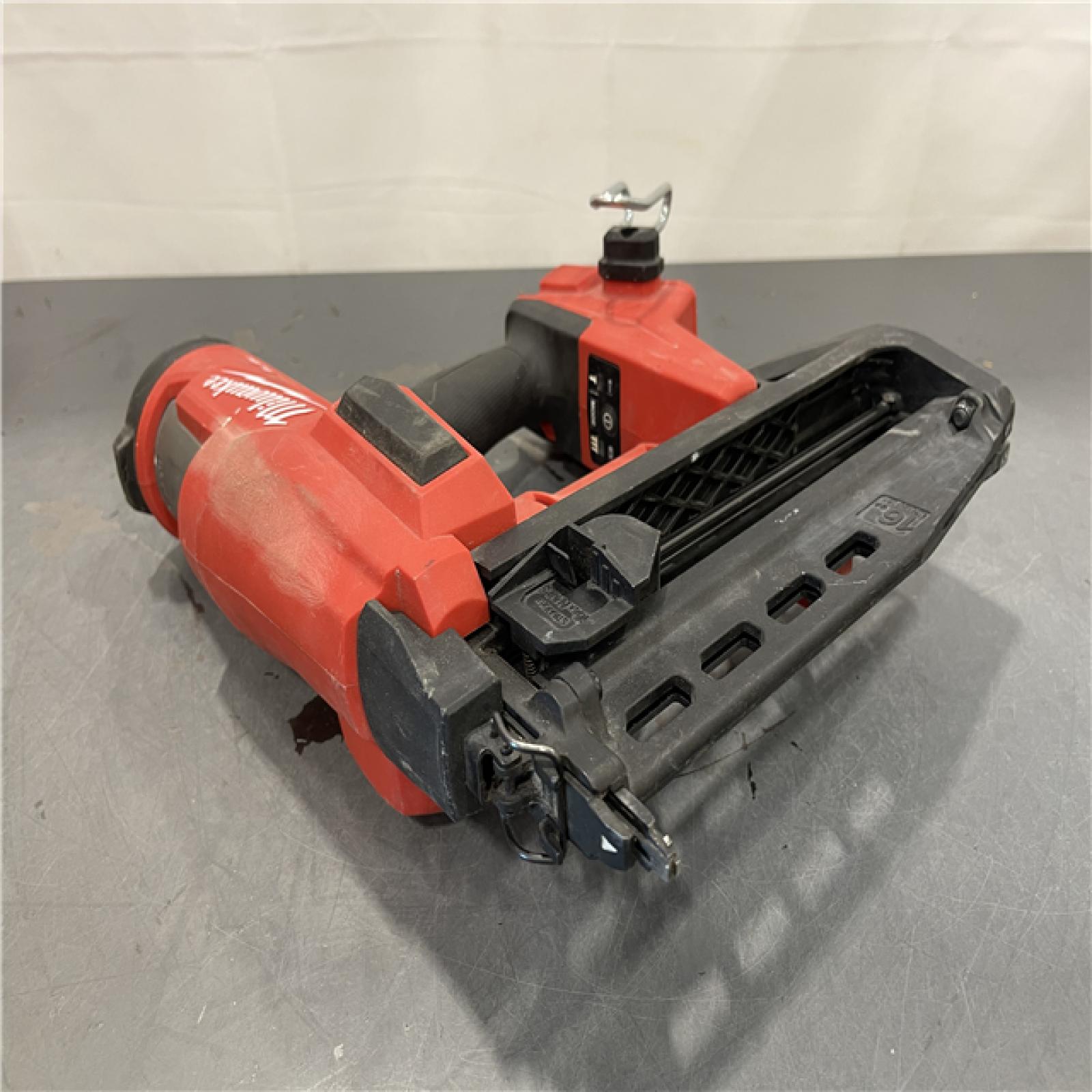 AS-IS - MILWAUKEE M18 FUEL 18-Volt Lithium-Ion Brushless Cordless Gen ll 16-Gauge Straight Finish Nailer