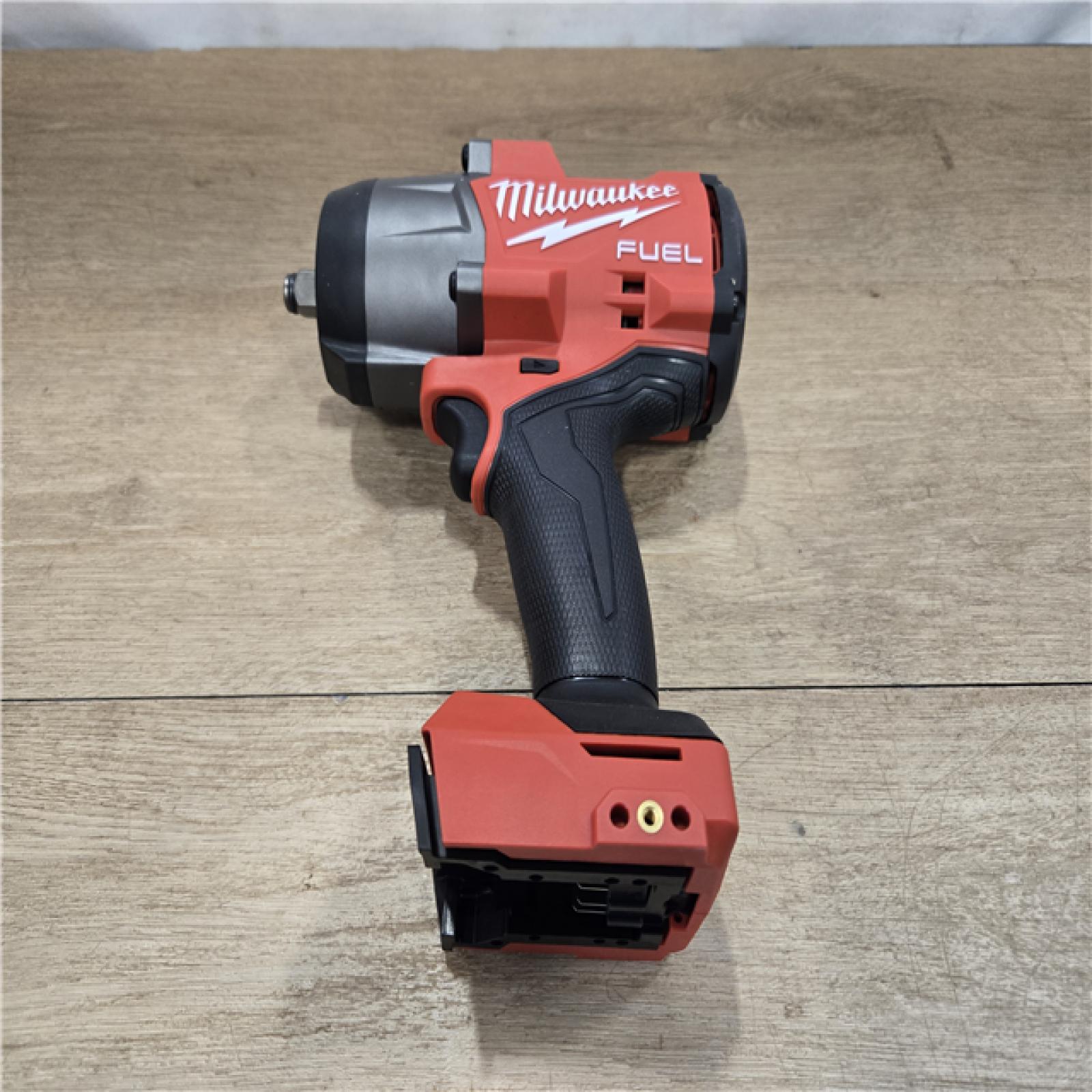 AS-IS Milwaukee FUEL 18V Cordless 1/2 in. Impact Wrench Kit