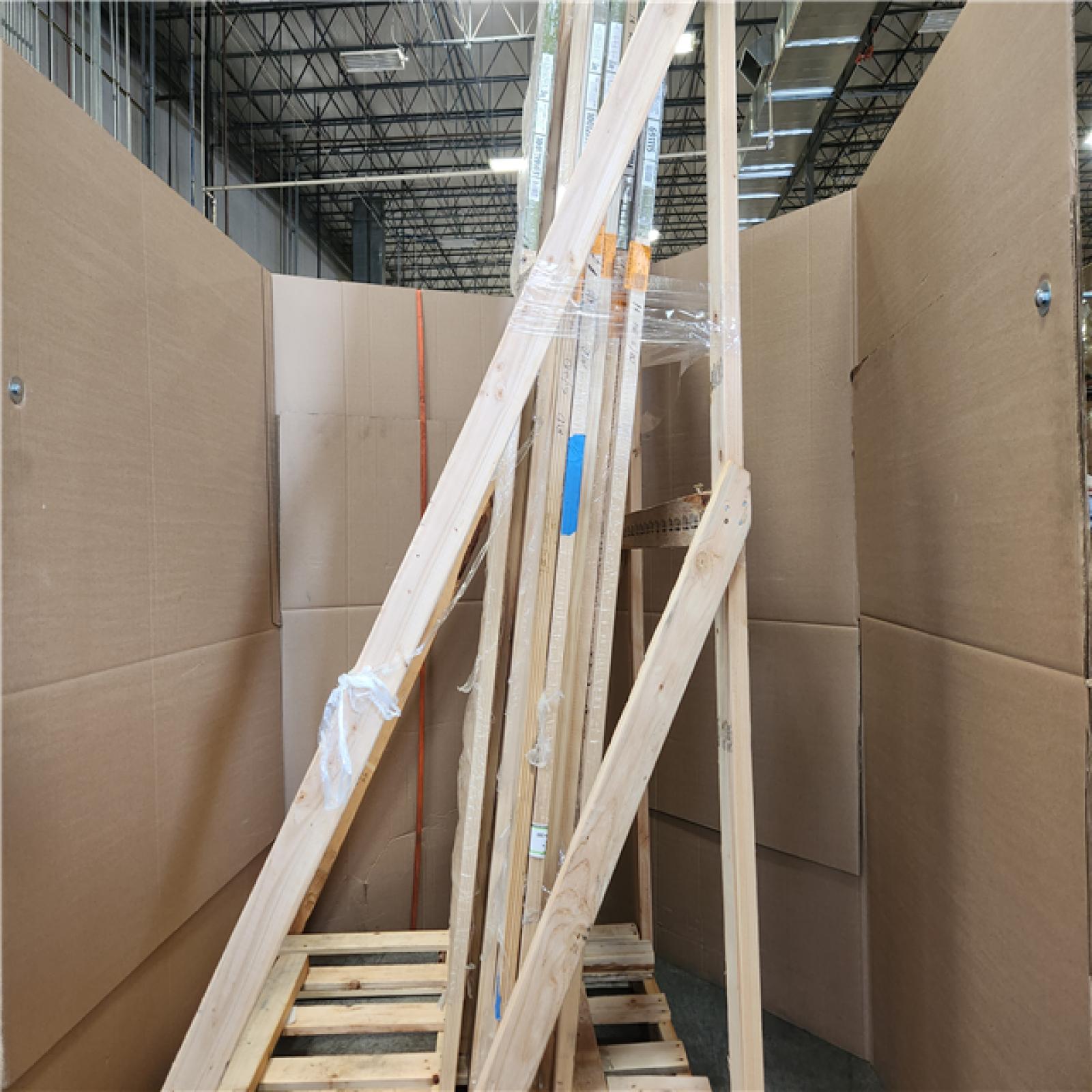 Phoenix AS-IS Mixed Masonite Pine Interior Door Pallet (8-Doors)