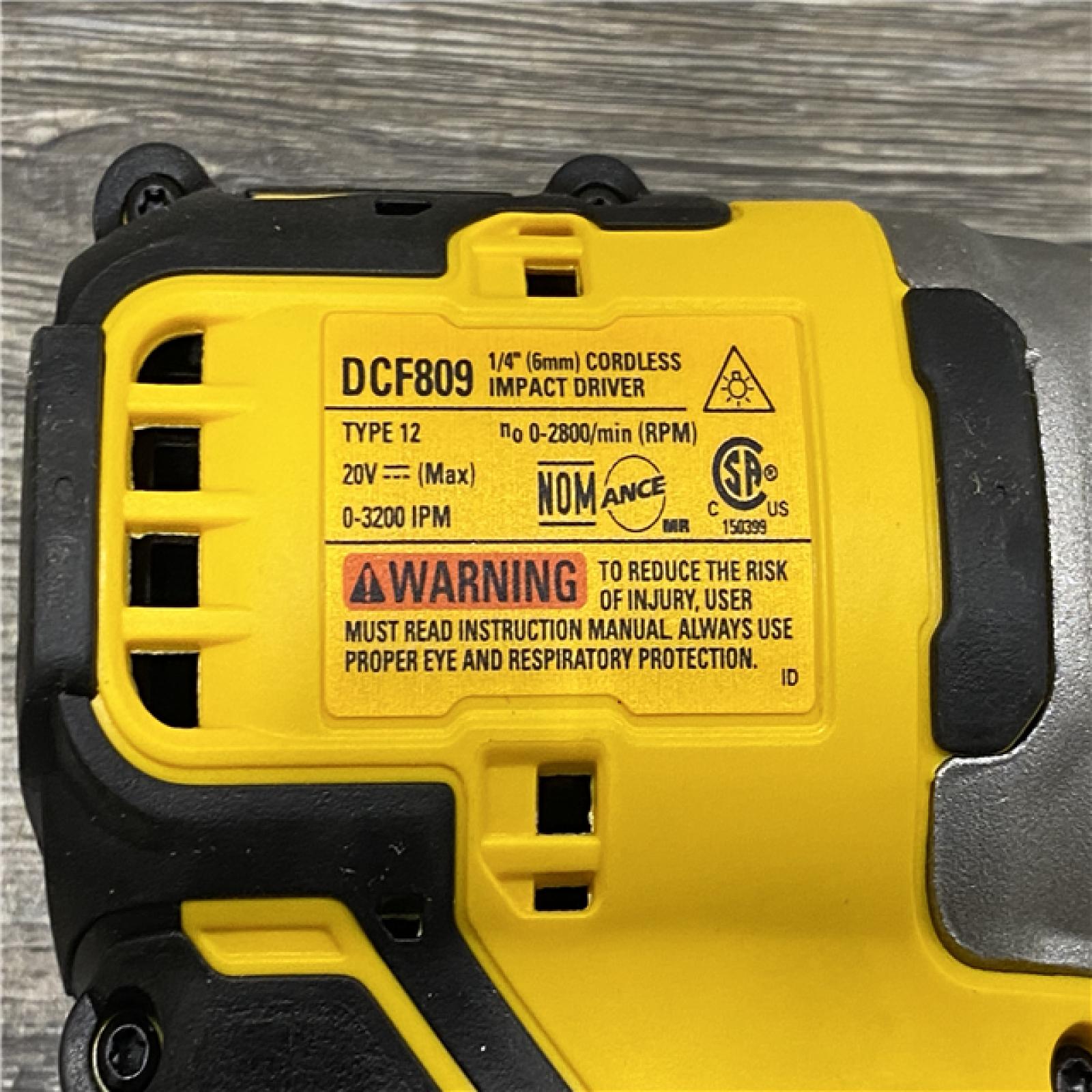 AS-IS DEWALT Atomic 20V Max Lithium-Ion Brushless Cordless Compact 1/4 in. Impact Driver Kit