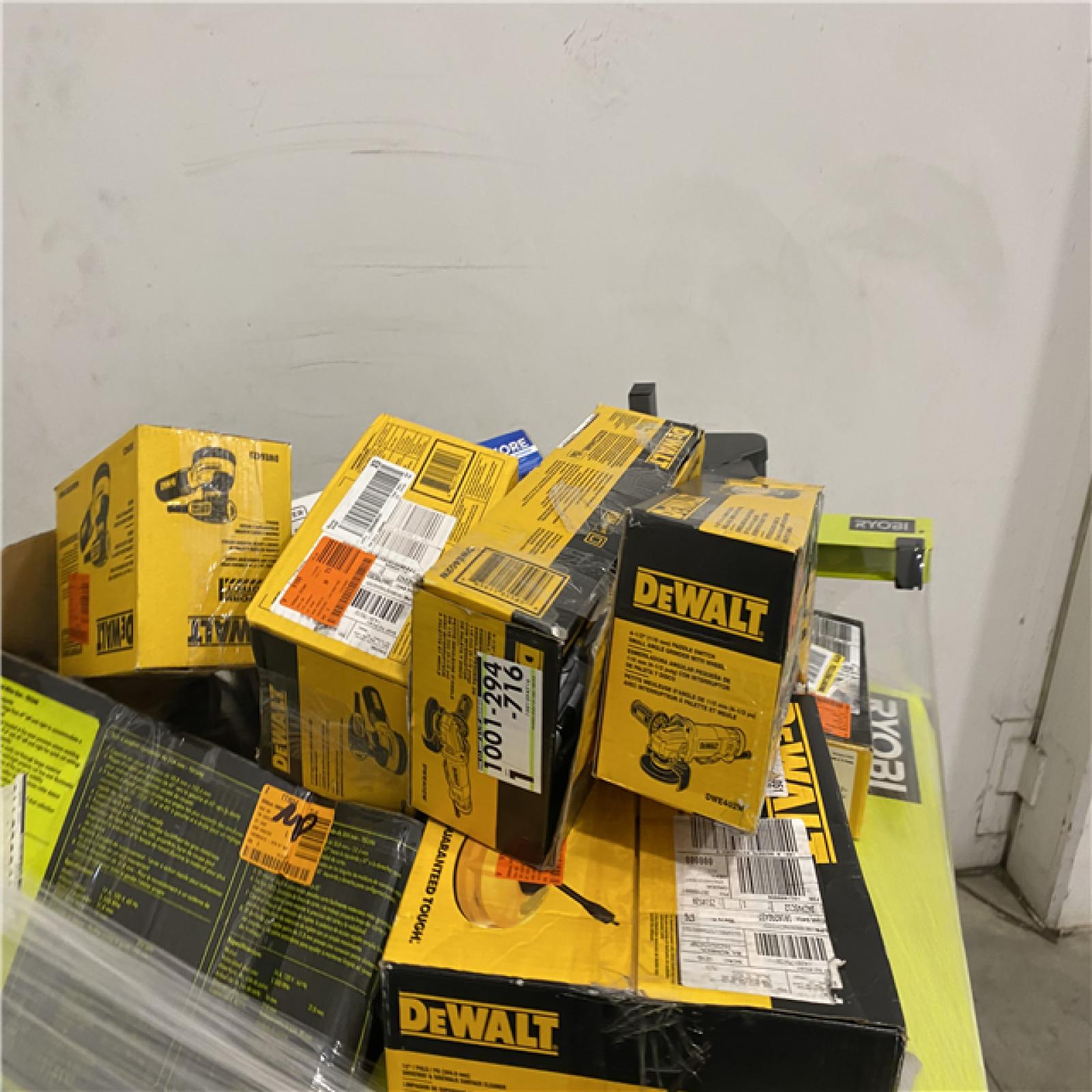 Dallas Location - As-Is Tool Pallet