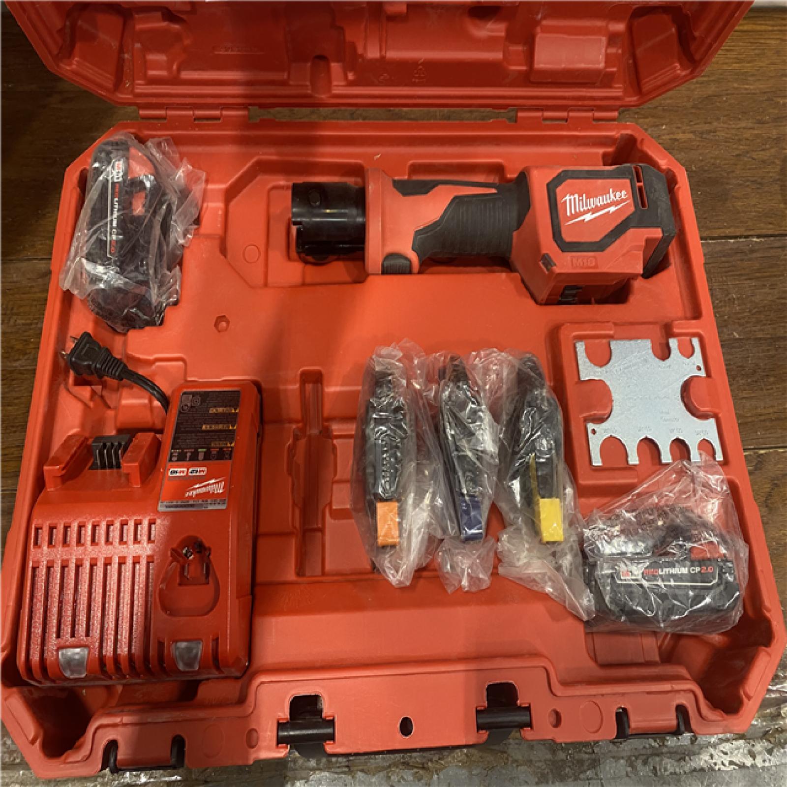 AS-IS Milwaukee 2674-22P - M18 Short Throw Press Tool Kit - Viega PureFlow & T.