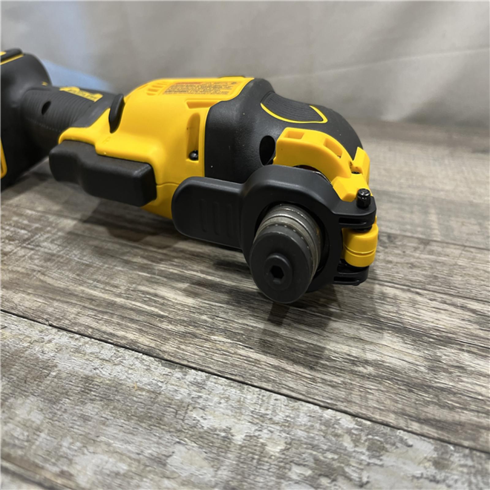 AS-IS DEWALT ATOMIC 20V MAX Cordless Brushless Oscillating Multi Tool Kit