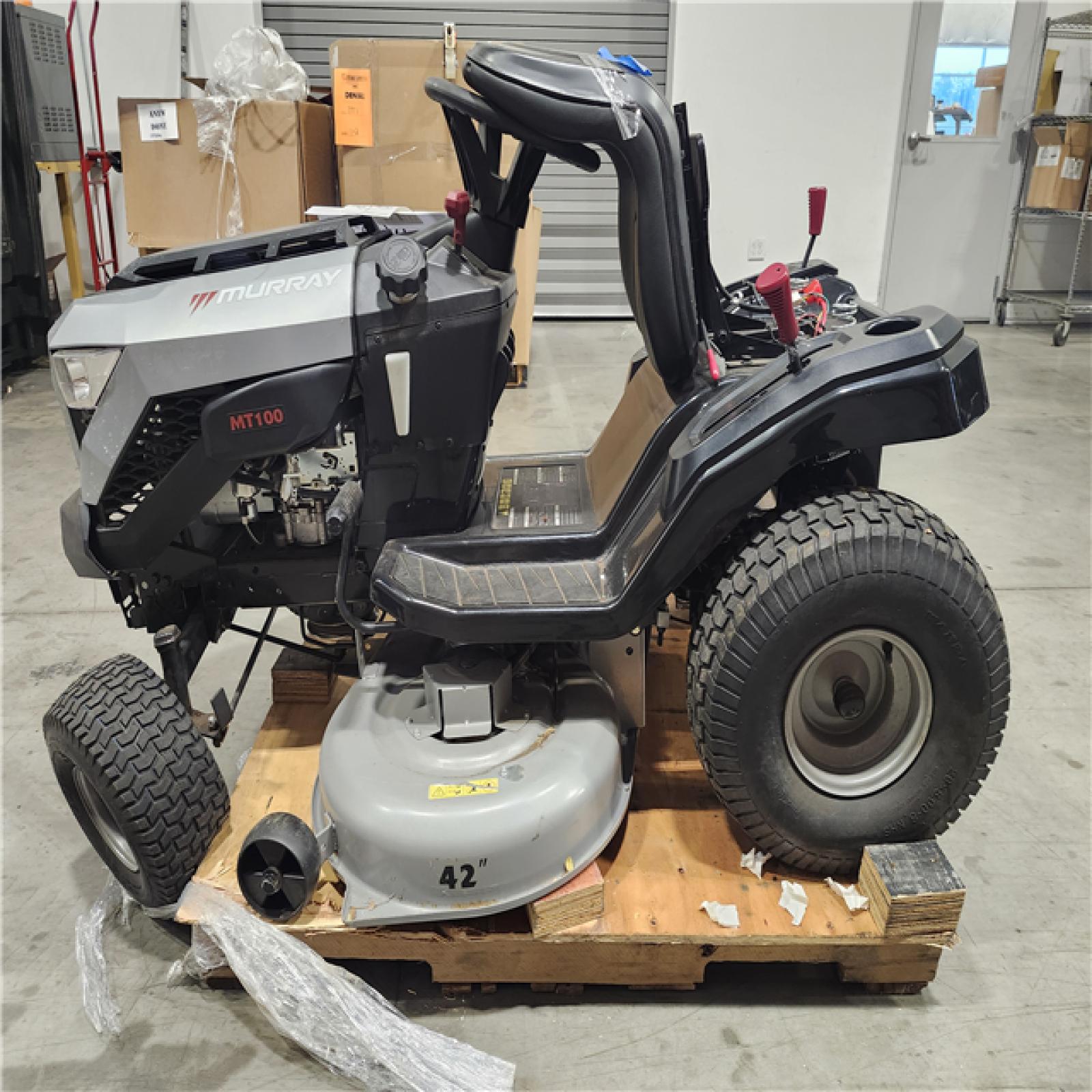 Dallas Location - As-Is Murray MT100 42 Riding Lawn Tractor