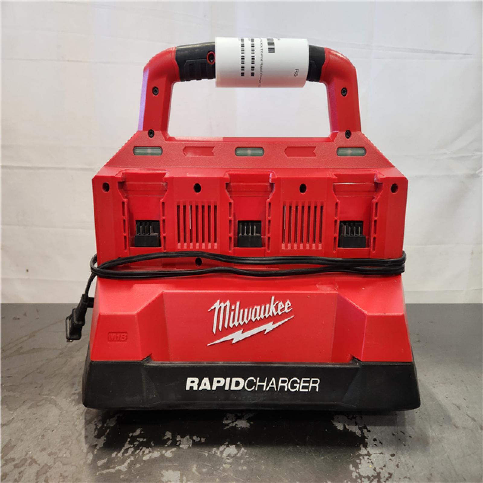AS-IS- Milwaukee 18V Lithium-Ion PACKOUT 6-Port Rapid Charger