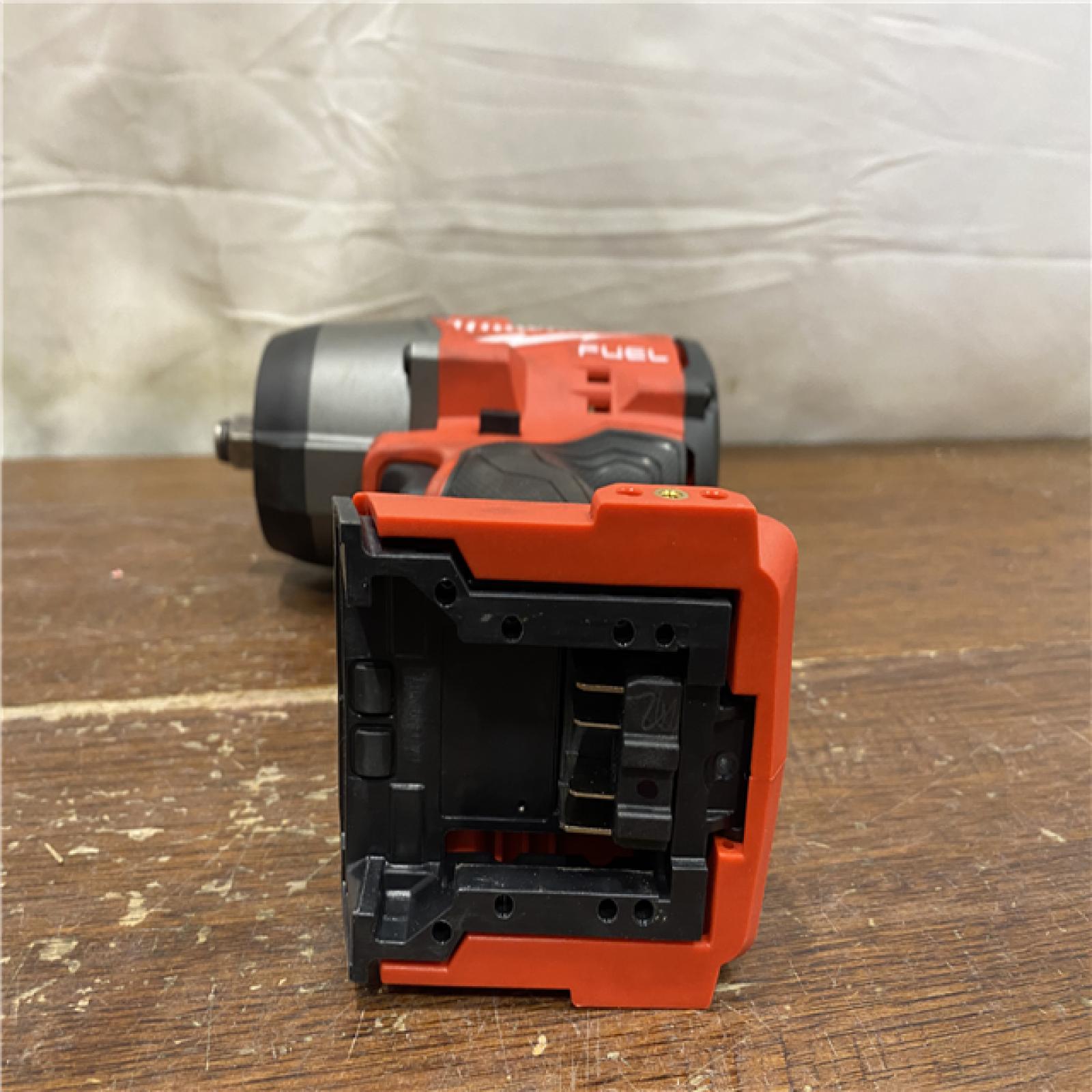 AS-IS Milwaukee M18 1/2 in. Cordless Brushless High Torque Impact Wrench Kit (Battery & Charger)