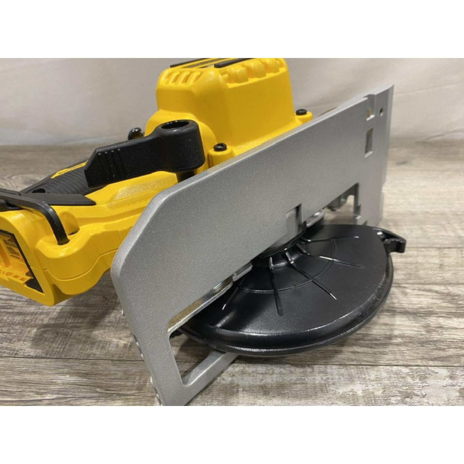 AS-IS DEWALT 20V MAX Cordless Brushless 6-1/2 in. Sidewinder Style Circular Saw (Tool Only)