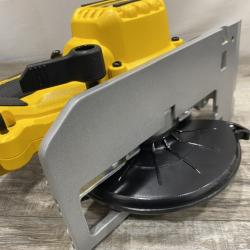 AS-IS DEWALT 20V MAX Cordless Brushless 6-1/2 in. Sidewinder Style Circular Saw (Tool Only)