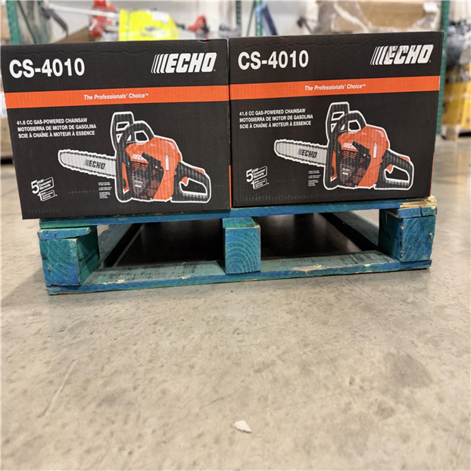 DALLAS LOCATION - NEW! ECHO 18 in. 41.6 cc 2-Stroke Gas Rear Handle Chainsaw PALLET-(8 UNITS)