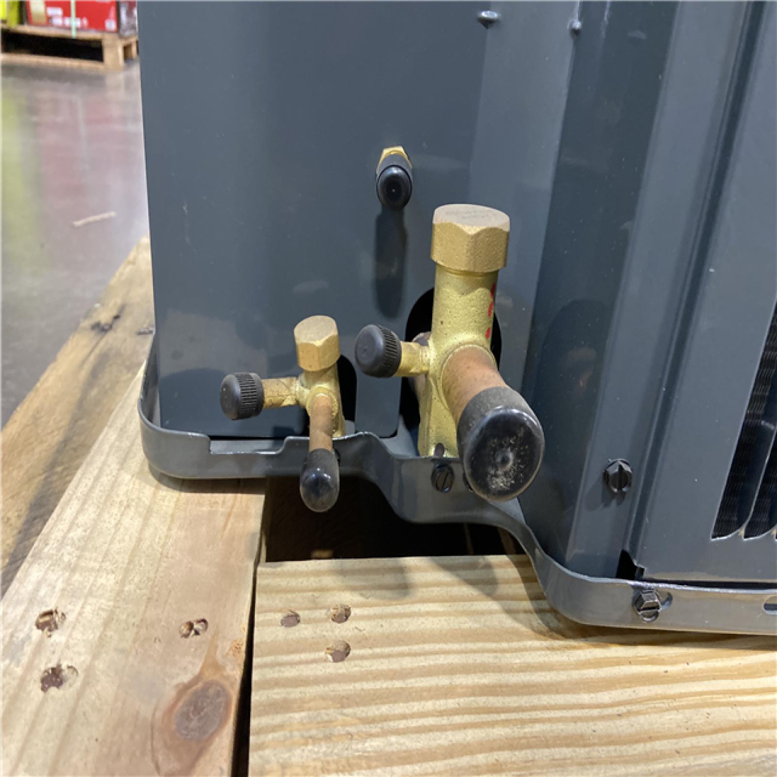 DALLAS LOCATION - Goodman 5 Ton 14.3 SEER2 Heat Pump Condenser