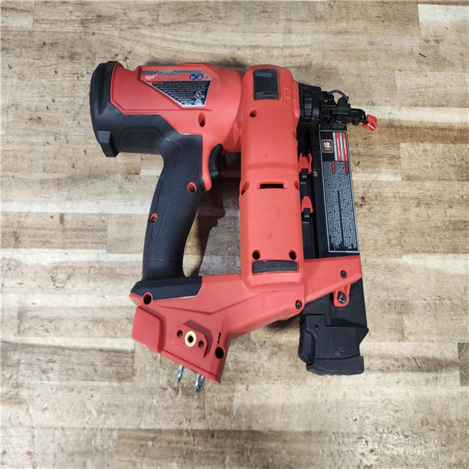 HOUSTON LOCATION - AS - IS Milwaukee FUEL 18-Volt Lithium-Ion Brushless Cordless Gen II 18-Gauge Brad Nailer (Tool-Only)