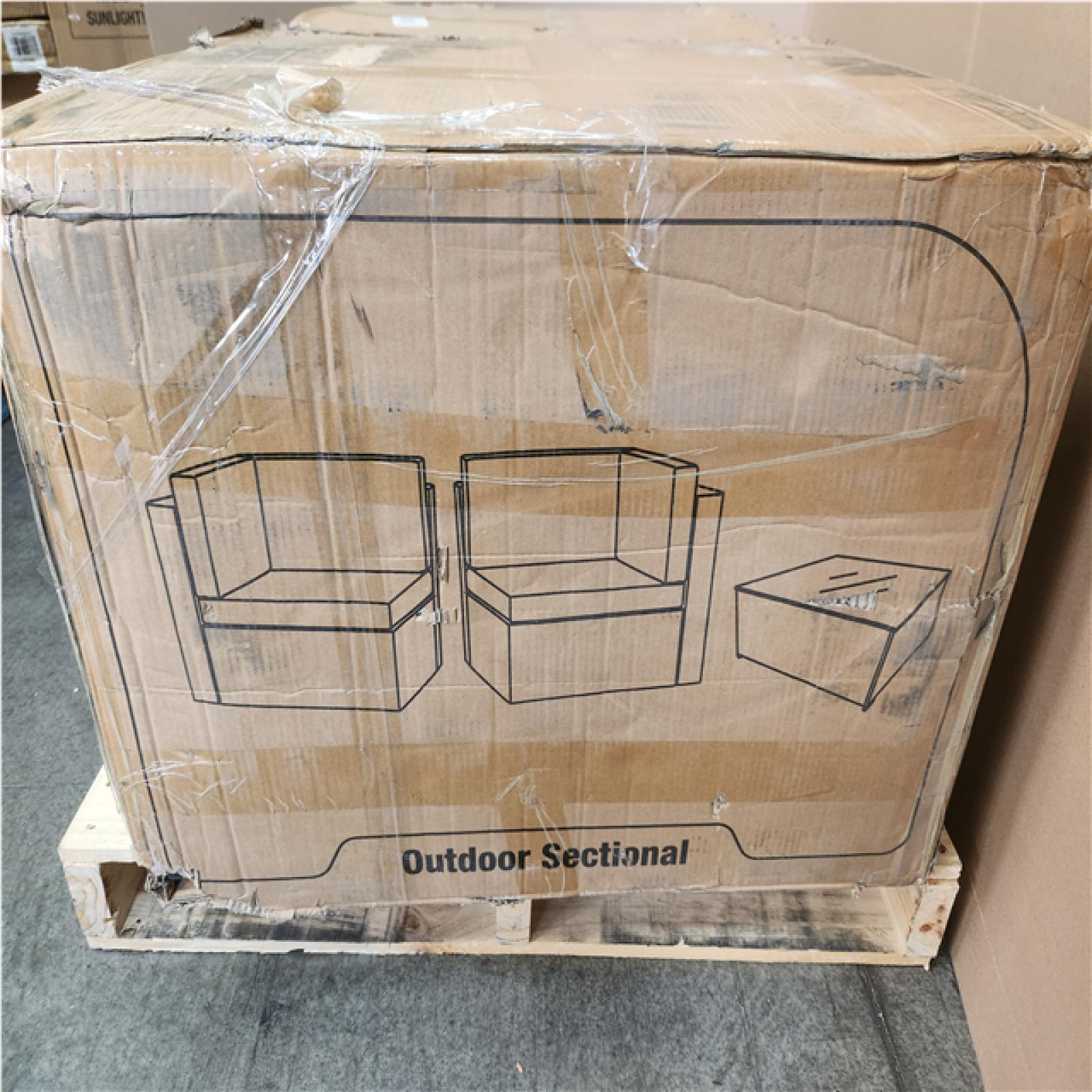 Phoenix LIKE NEW PamaPic Gray 7-Piece Wicker Outdoor Sectional Set with Coffee Table and Gray Cushions