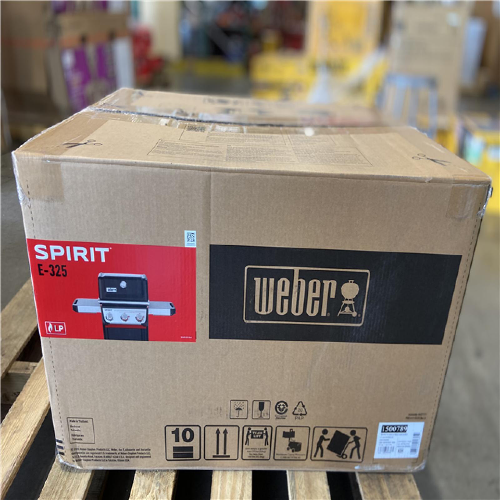 DALLAS LOCATION - Weber Spirit E-325 3-Burner Propane Gas Grill in Black with Powerful Boost Burners