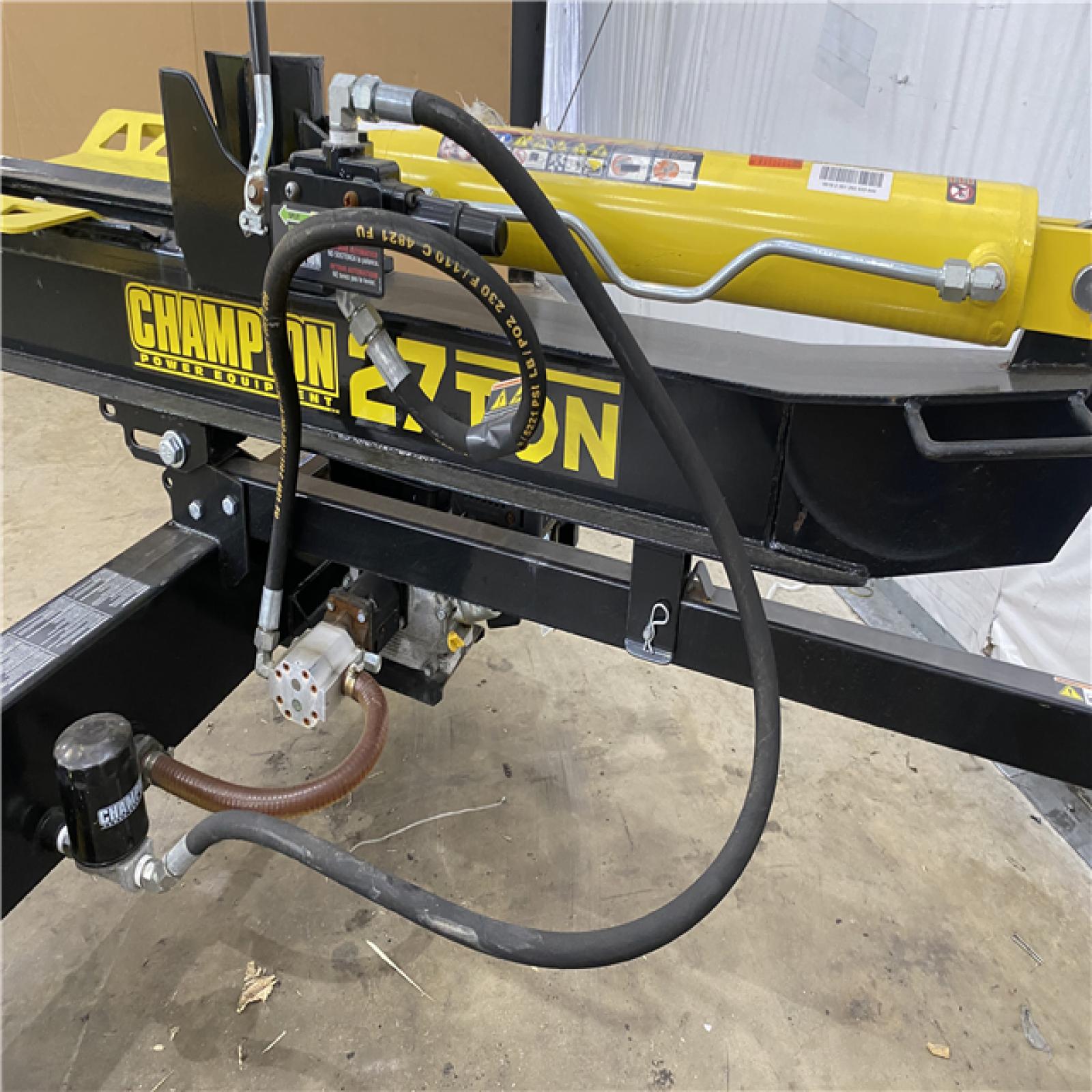Houston Location AS IS - Champion 27 Ton Log Splitter