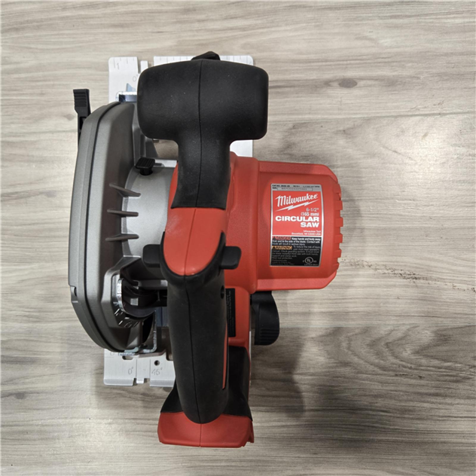 GOOD! - Milwaukee M18 6 1/2 Circular Saw (Tool Only)