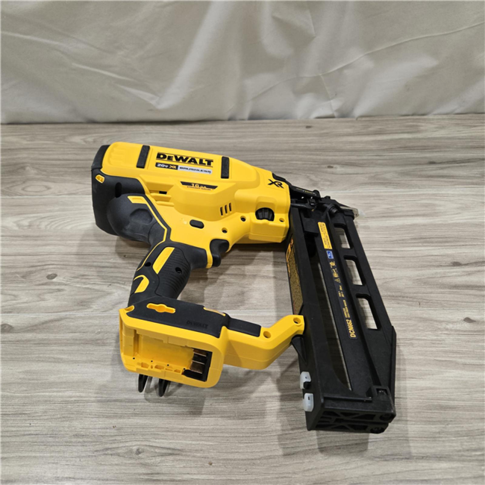 AS-IS DEWALT 20V MAX XR 16-Gauge Cordless Finish Nailer (Tool Only)