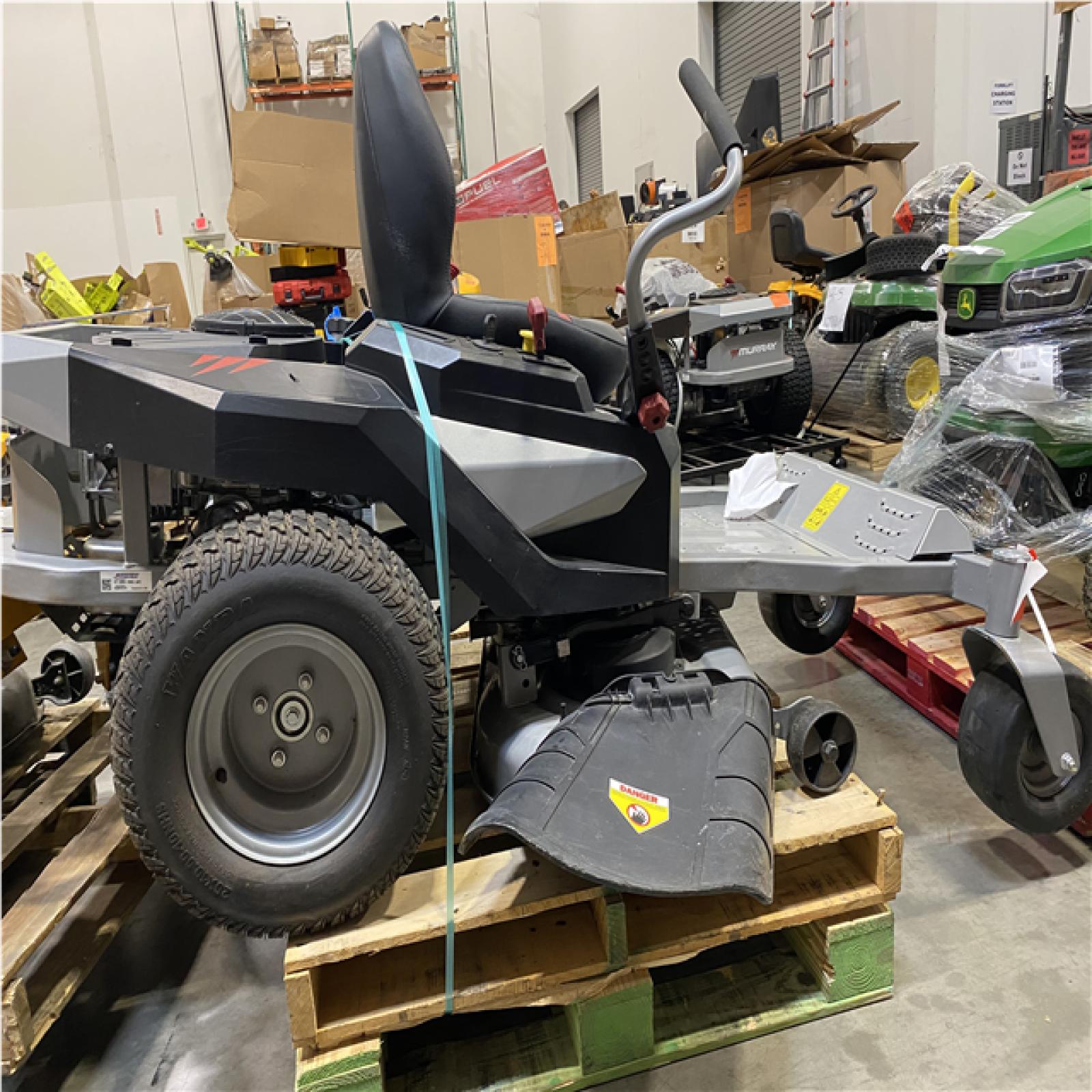 Dallas Location - As-Is Murray Cruz 42 Zero-Turn Lawn Mower