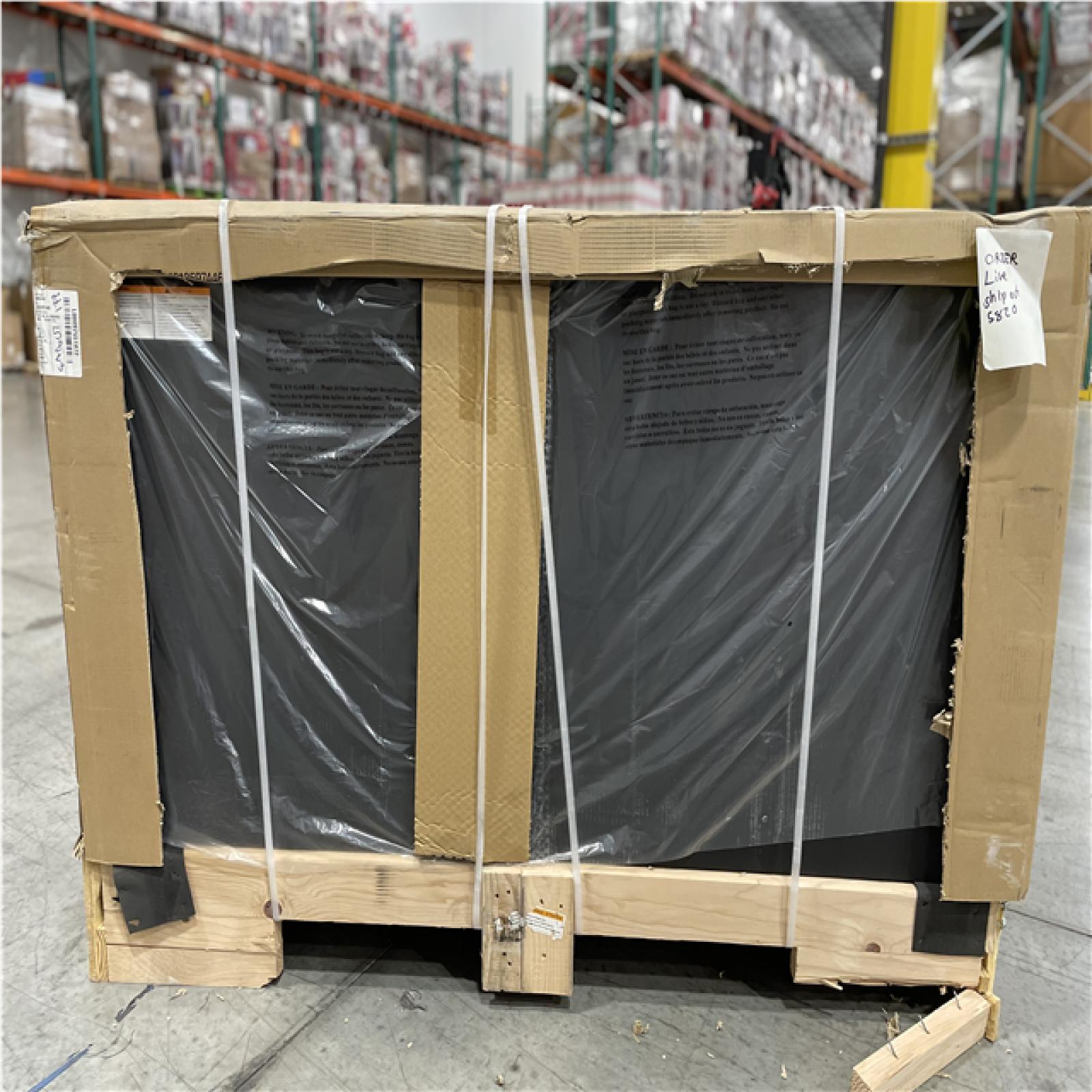 DALLAS LOCATION - HUSKY Heavy Duty 61 in. W x 22 in. D 15-Drawer Matte Black Mobile Workbench w Wood Top