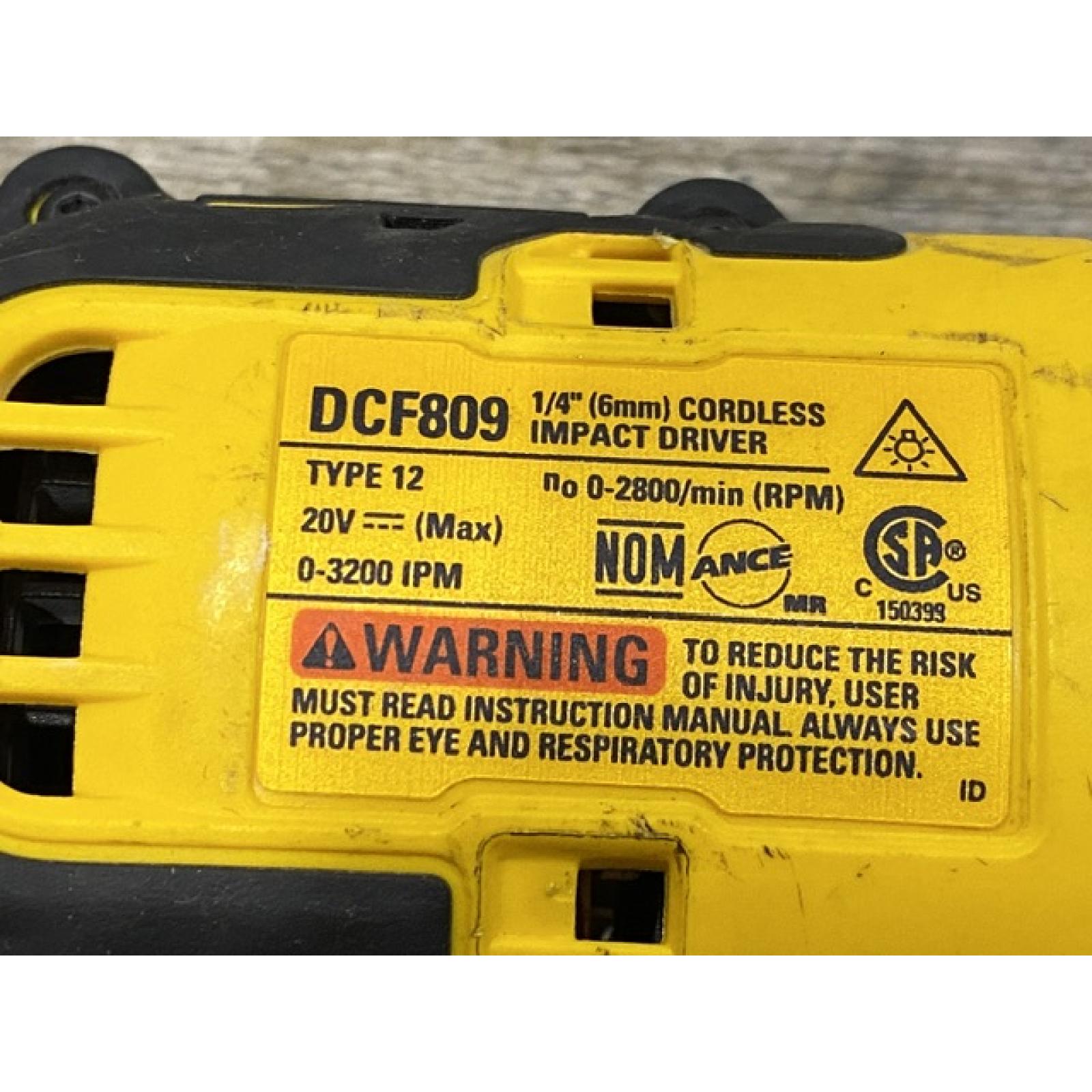 AS-IS DEWALT Atomic 20V Max Lithium-Ion Brushless Cordless Compact 1/4 in. Impact Driver Kit
