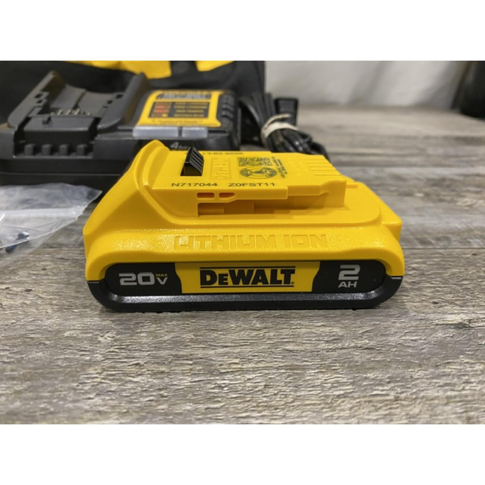 AS-IS DEWALT Atomic 20V Max Lithium-Ion Brushless Cordless Compact 1/4 in. Impact Driver Kit