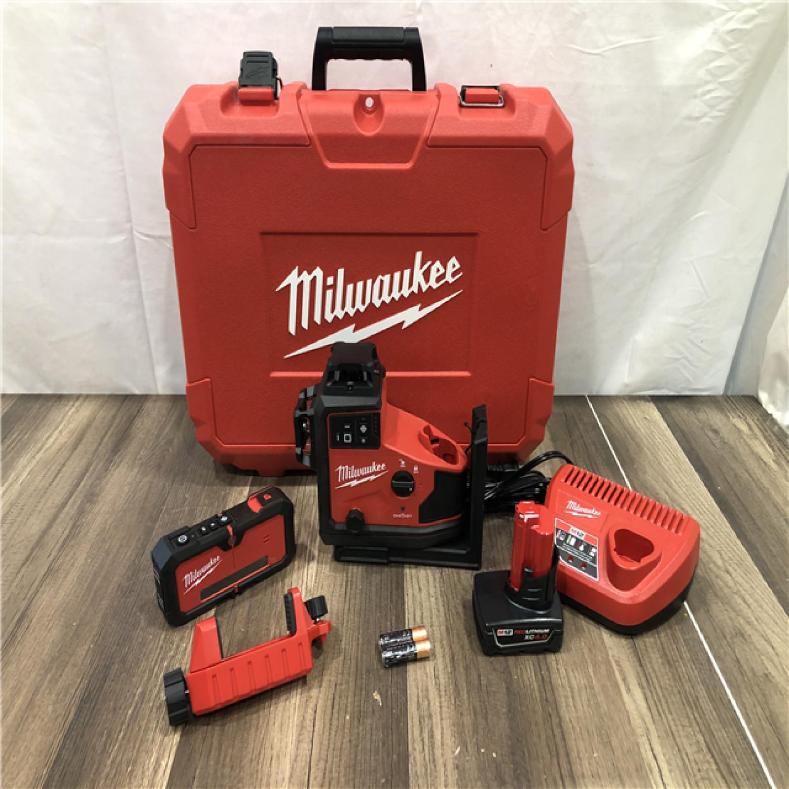 AS-IS Milwaukee 12-Volt Lithium-ion Cordless 125 ft. Green 360° 3-Plane Laser Level with Automatic Alignment & Receiver